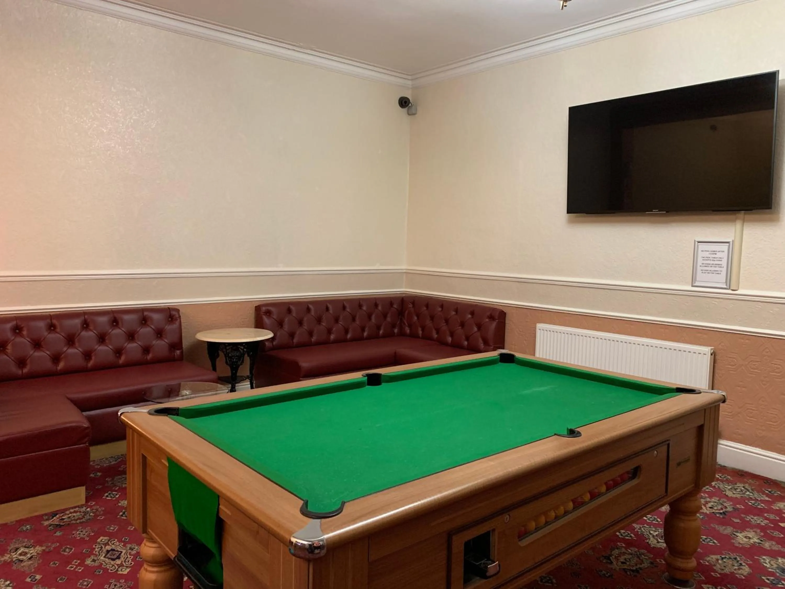 Billiard in Belmont Hotel