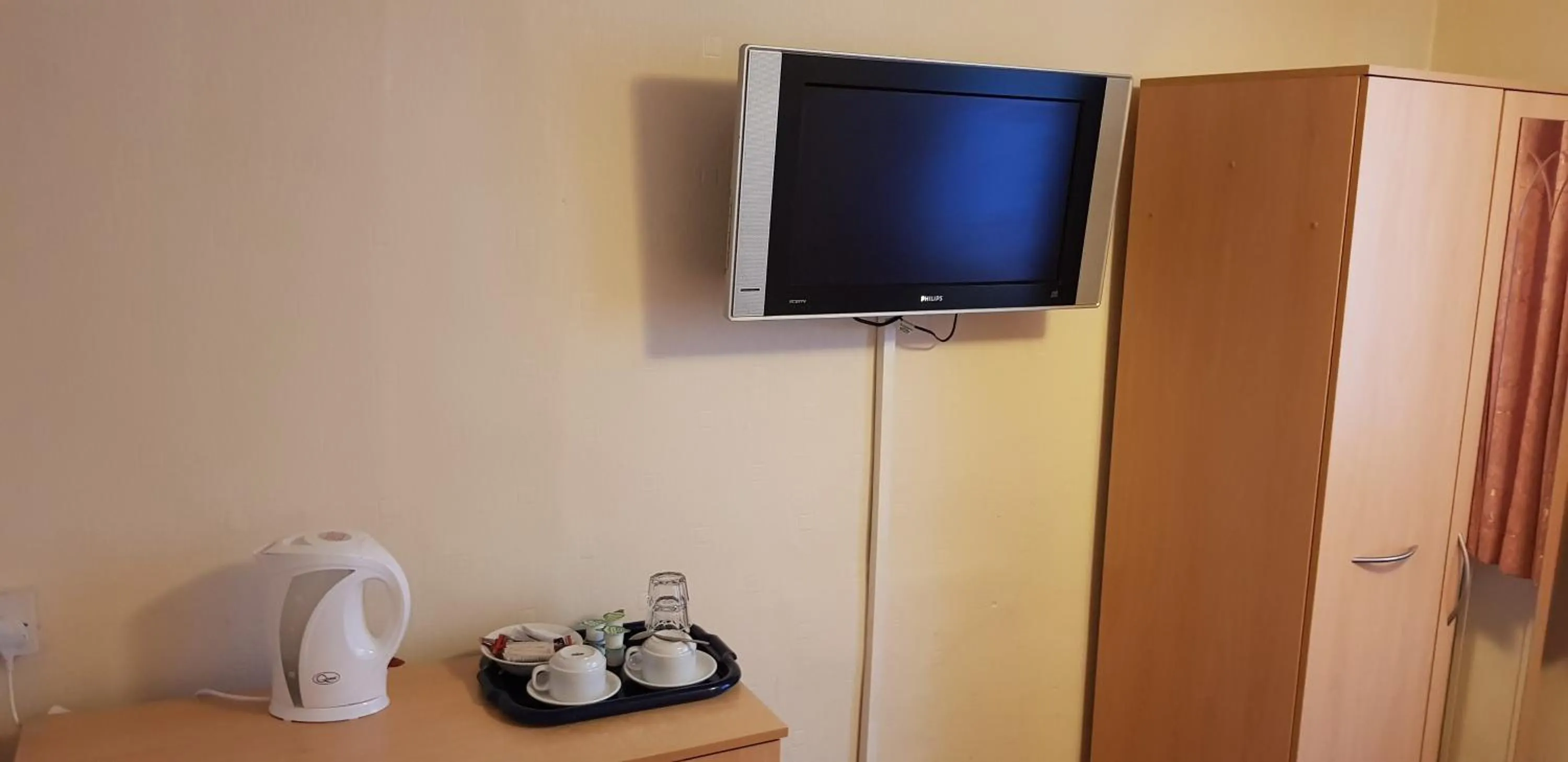 TV and multimedia in Belmont Hotel