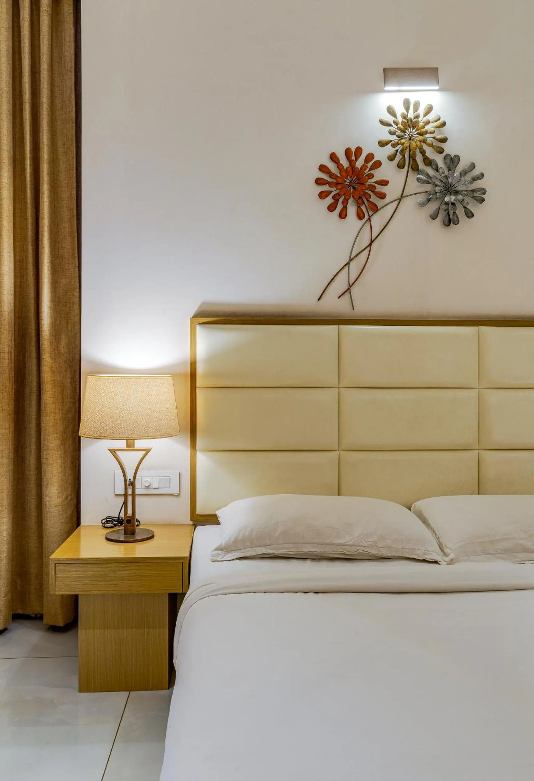 Bed in Hotel Sapphire Premium Hotel & Suite