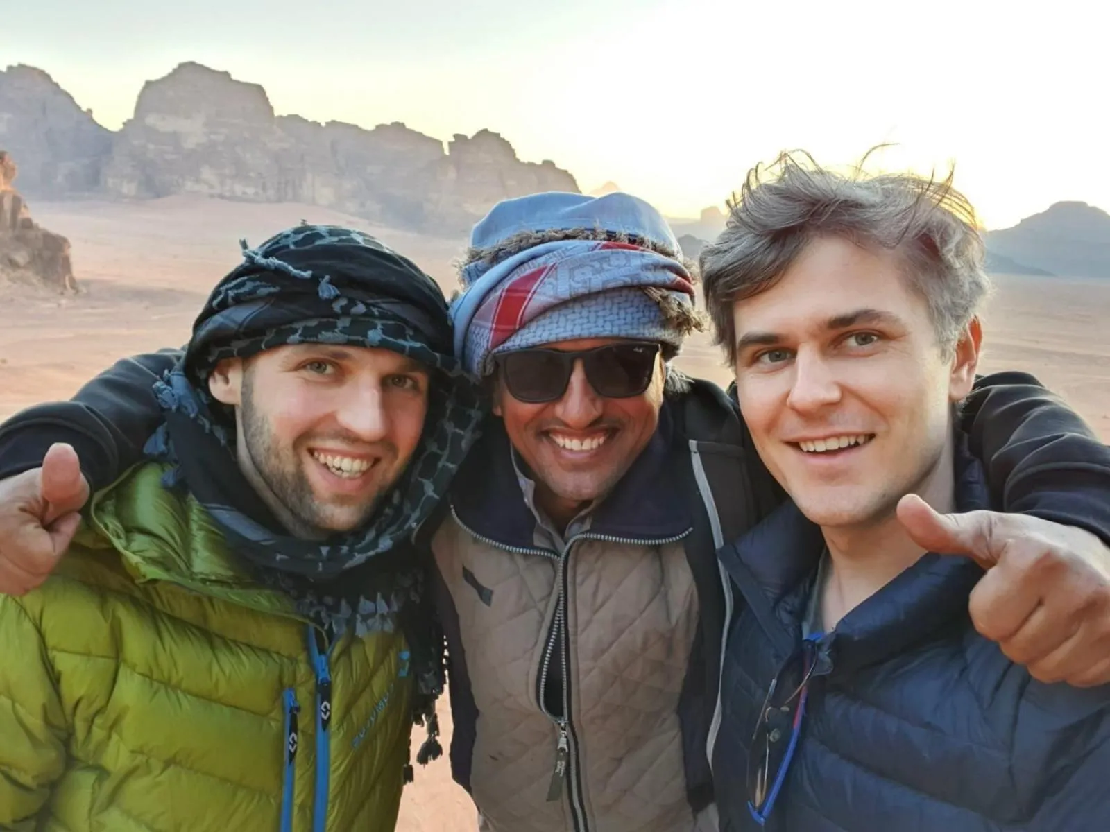 WADI RUM-Bedouin Tents and Jeep Tours