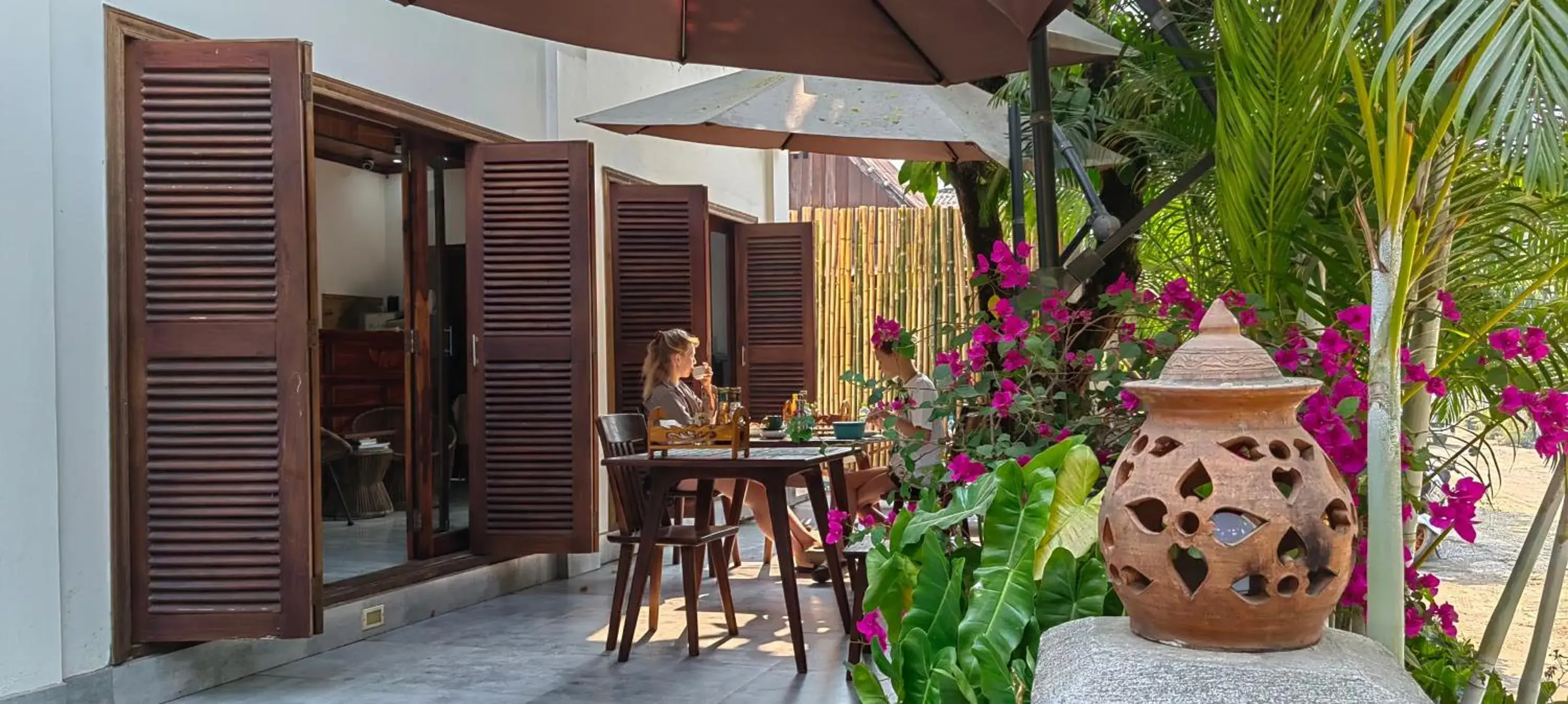 Property building in wisdom mystery Hotel Property building in wisdom mystery Hotel