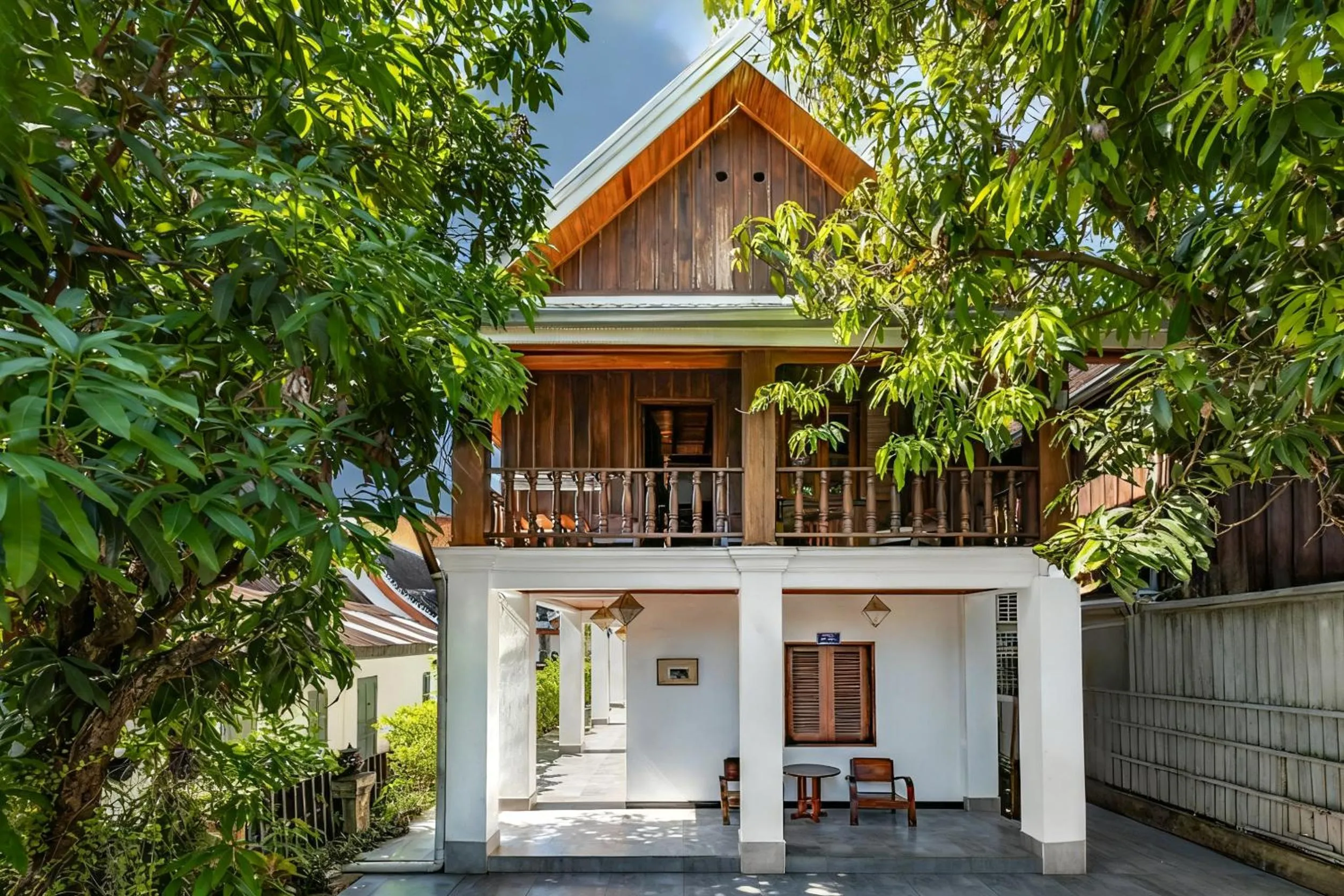 wisdom mystery Hotel