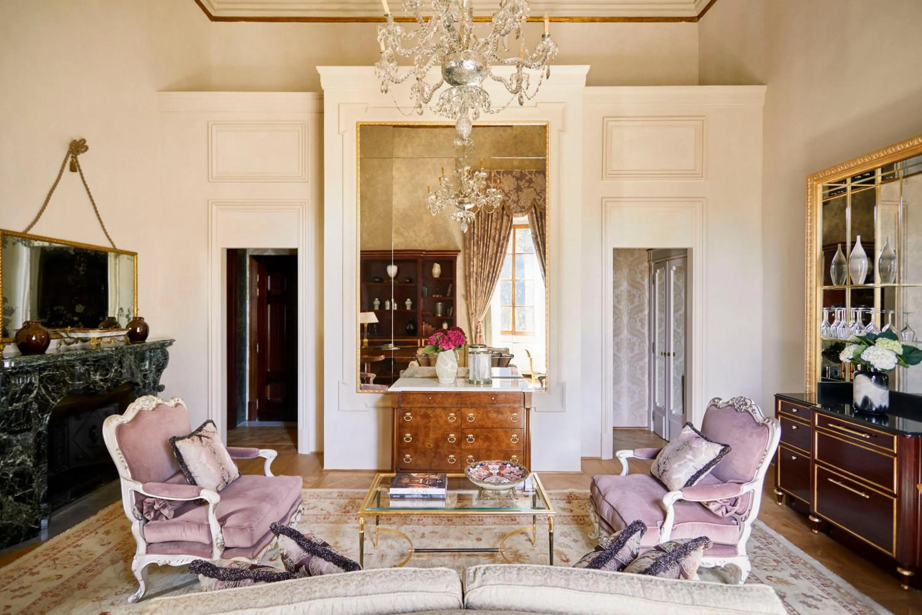 Seating area in Four Seasons Hotel Firenze