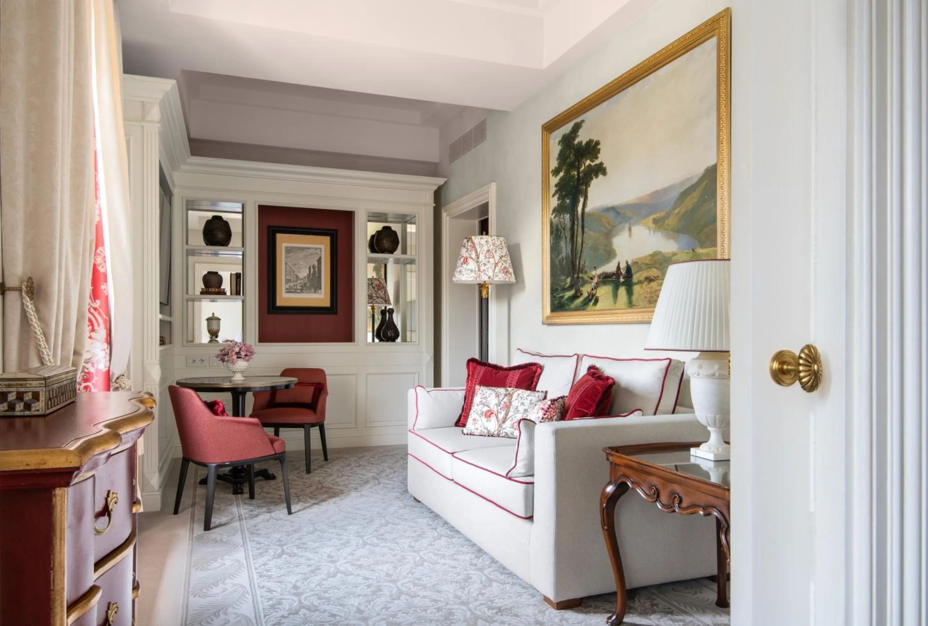 Living room in Four Seasons Hotel Firenze