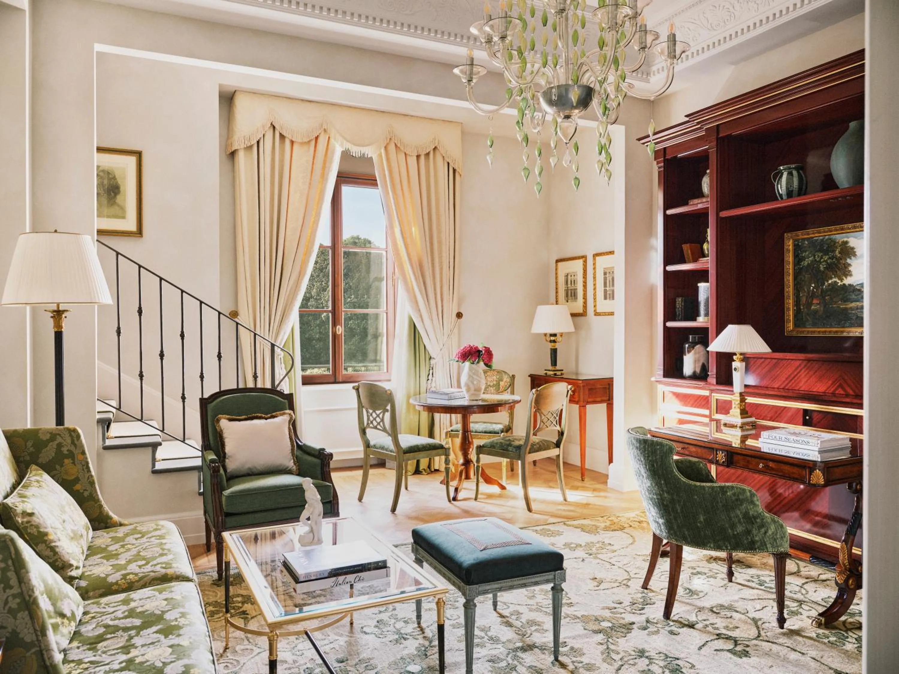 Seating area in Four Seasons Hotel Firenze