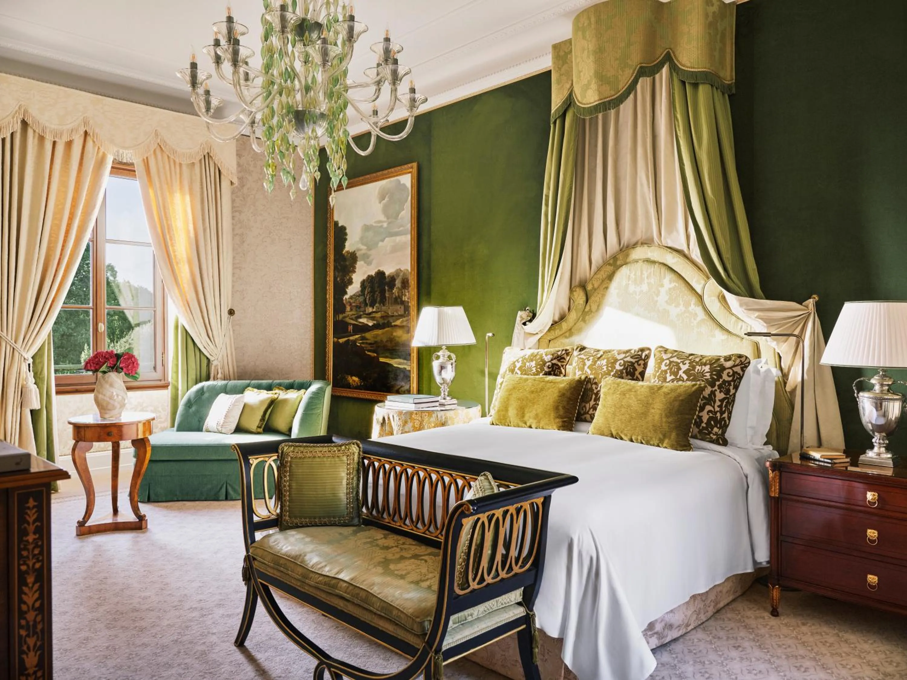 Bed in Four Seasons Hotel Firenze