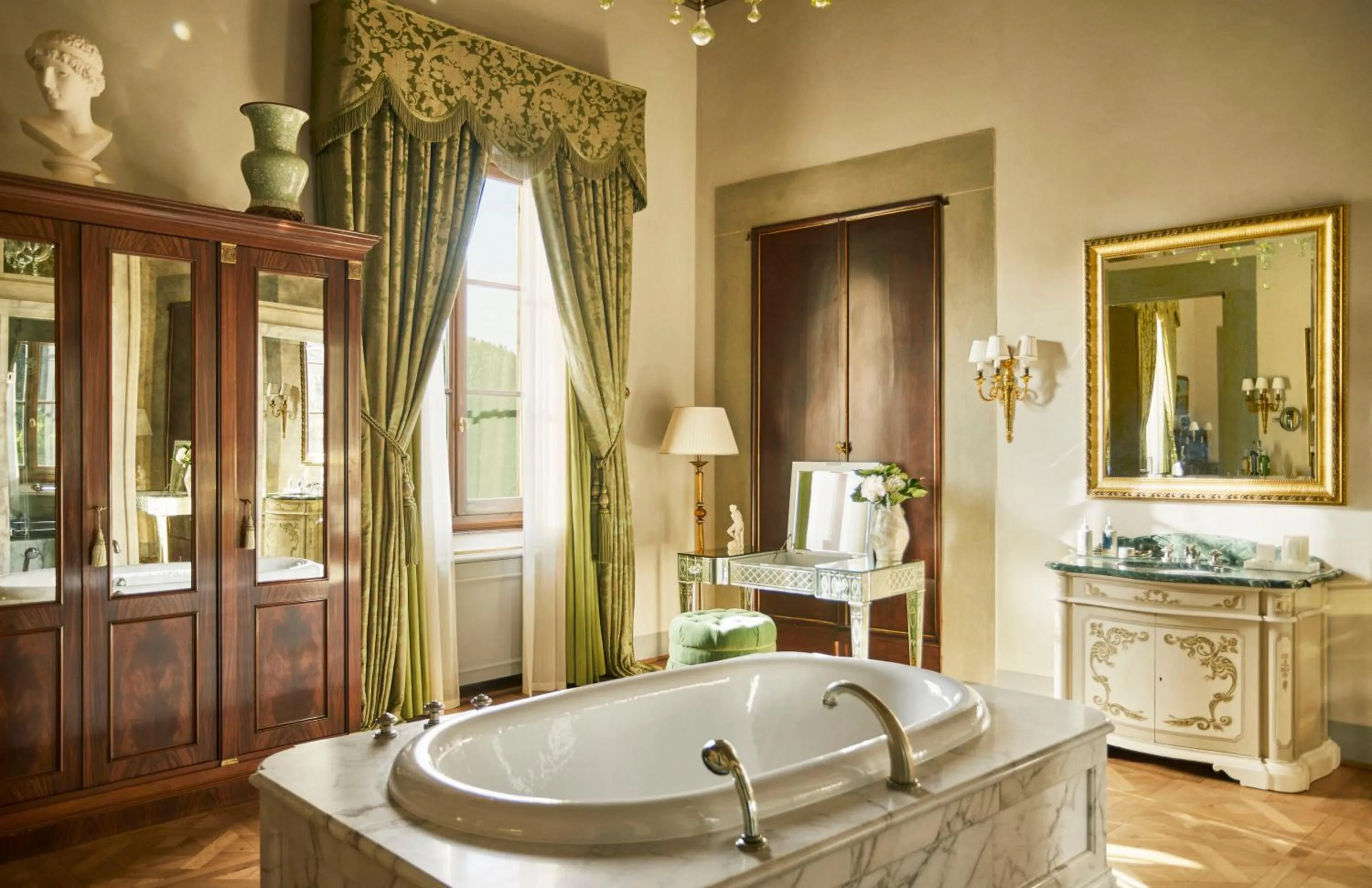 Bathroom in Four Seasons Hotel Firenze