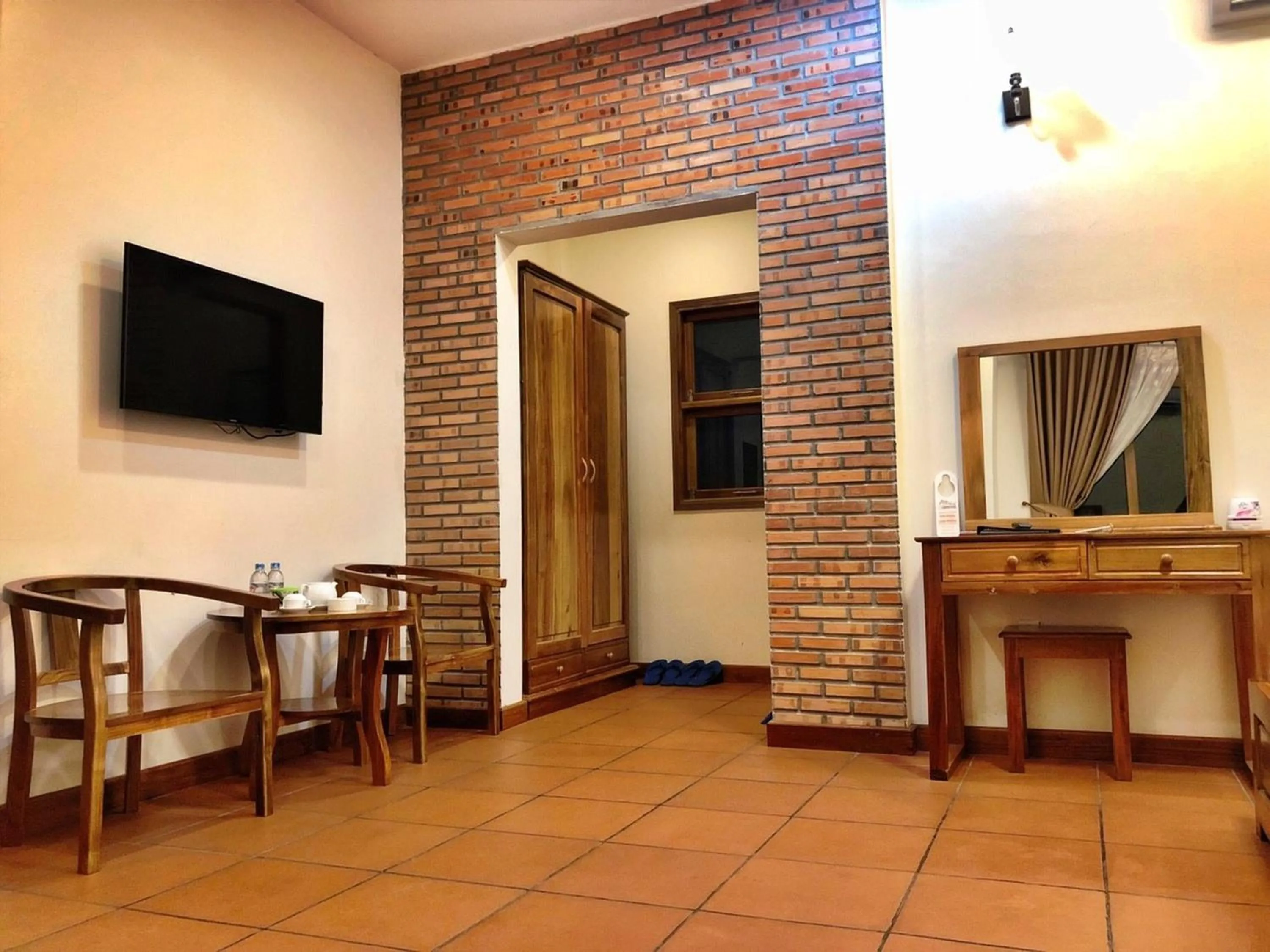 Communal lounge/ TV room in Phu Quoc Bungalow Yen Thanh