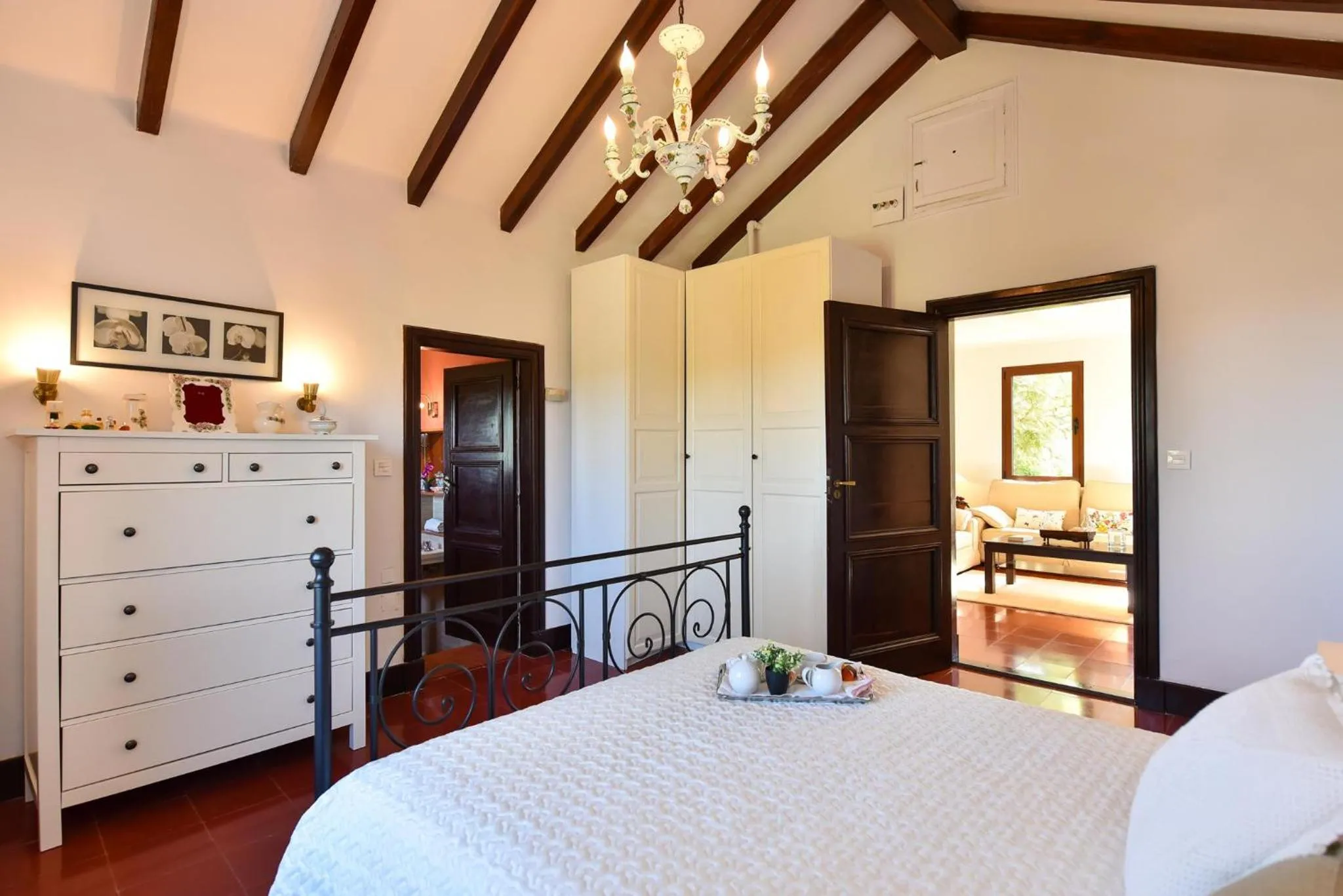 Bed in Finca Madroñal with Pool in Gran Canaria by VillaGranCanaria