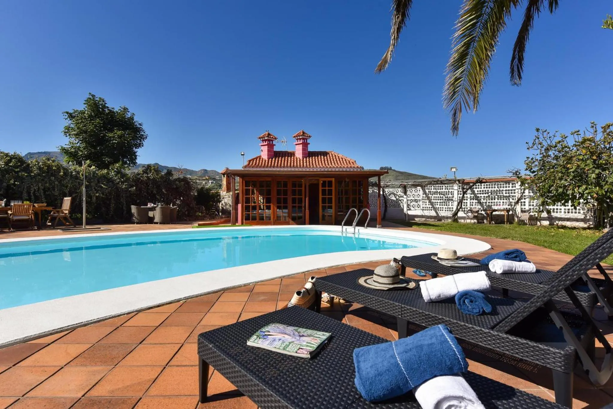 Property building in Finca Madroñal with Pool in Gran Canaria by VillaGranCanaria