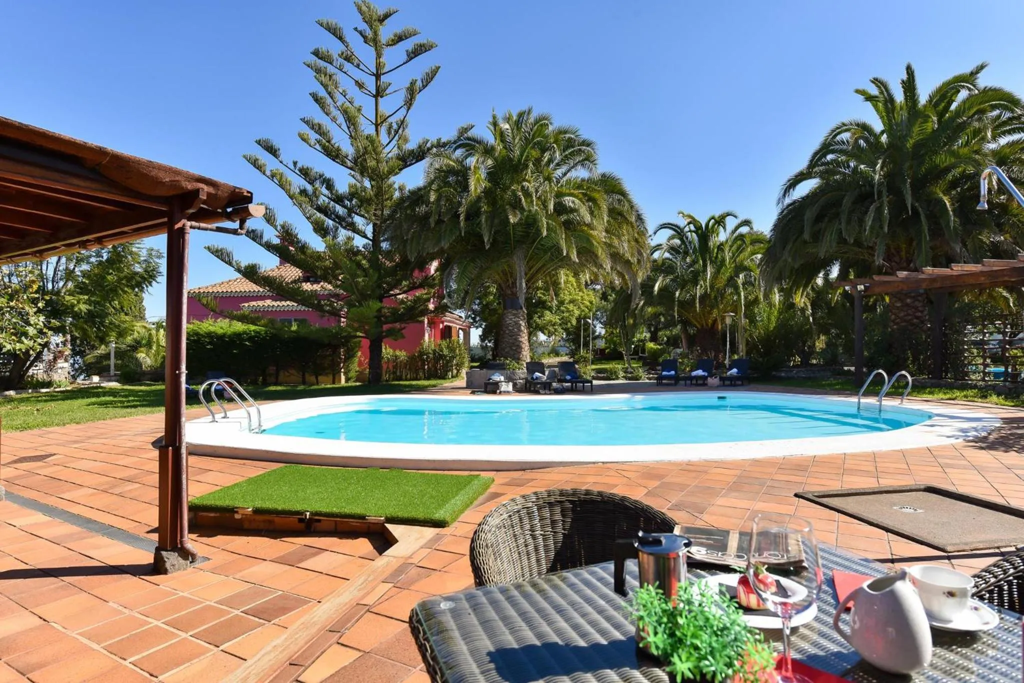 Day in Finca Madroñal with Pool in Gran Canaria by VillaGranCanaria