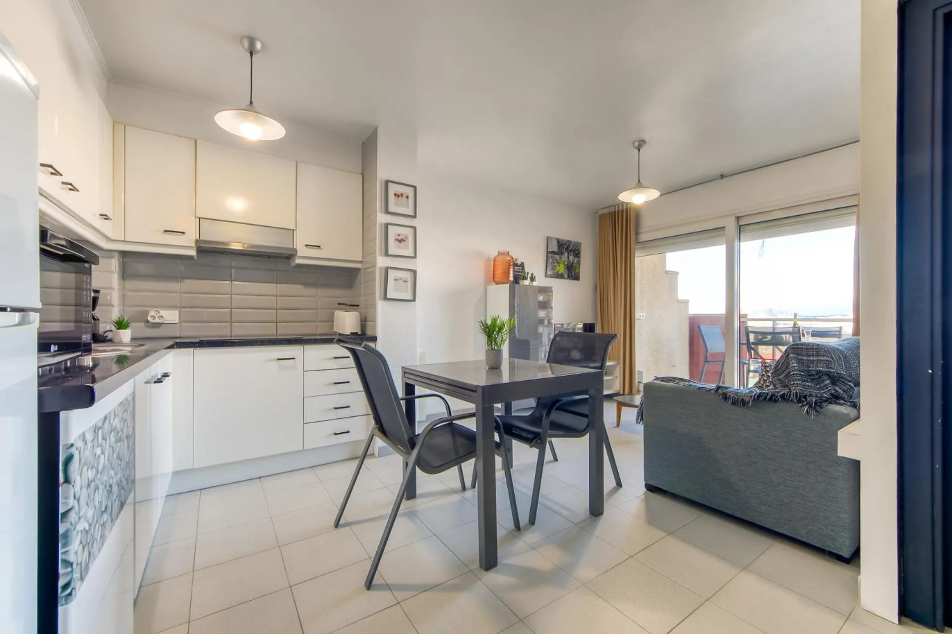 Kitchen or kitchenette in Roc Mar 7 2 B Roses - Immo Barneda