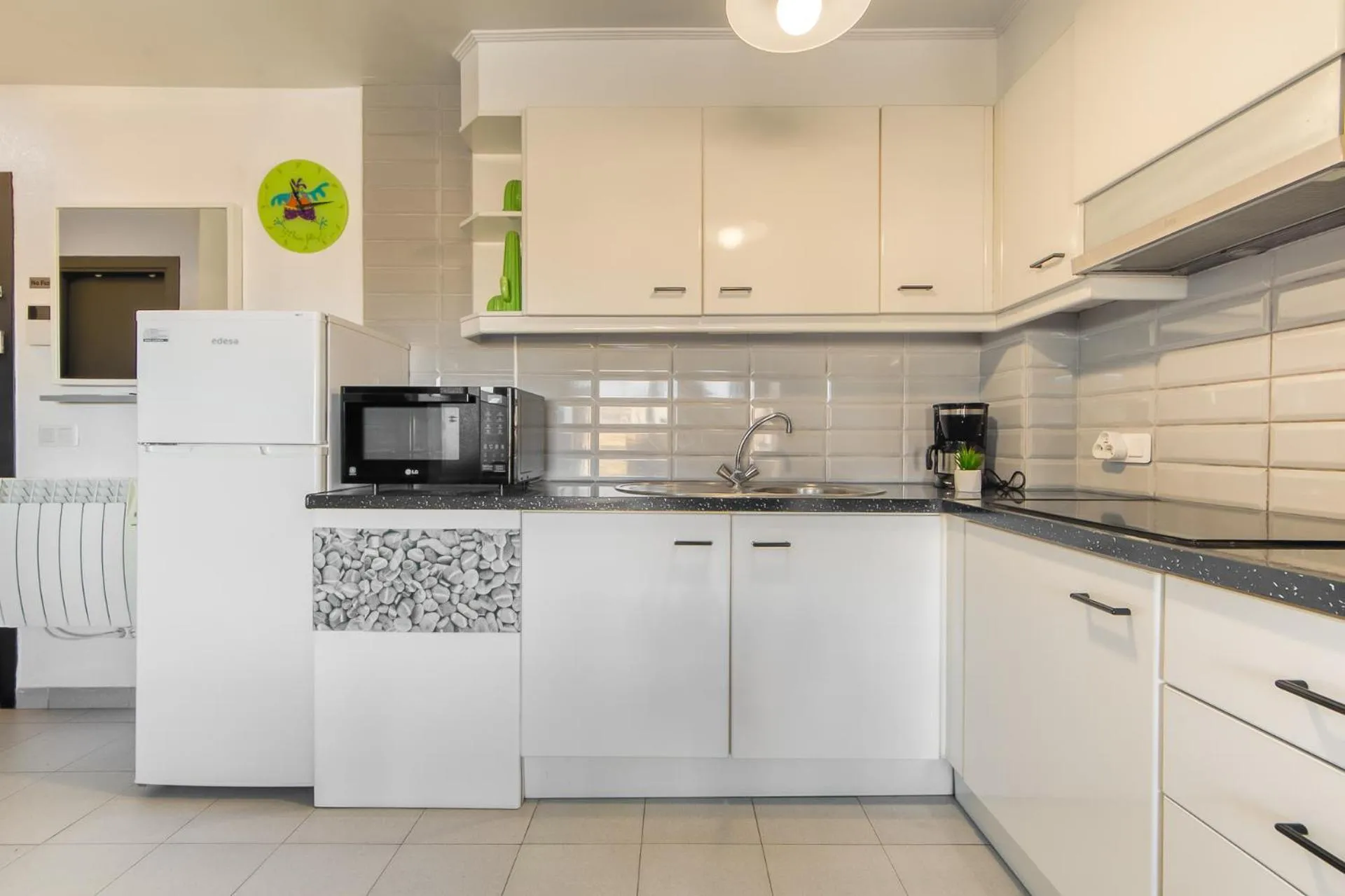 kitchen in Roc Mar 7 2 B Roses - Immo Barneda