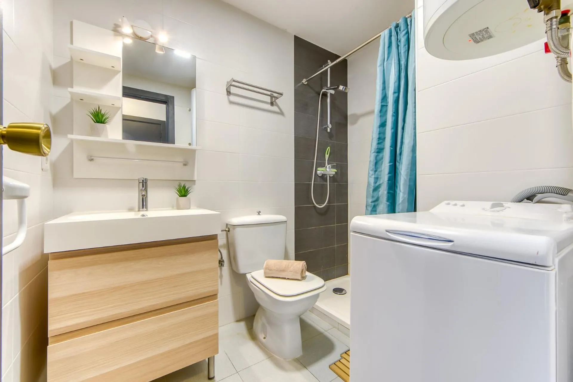Bathroom in Roc Mar 7 2 B Roses - Immo Barneda
