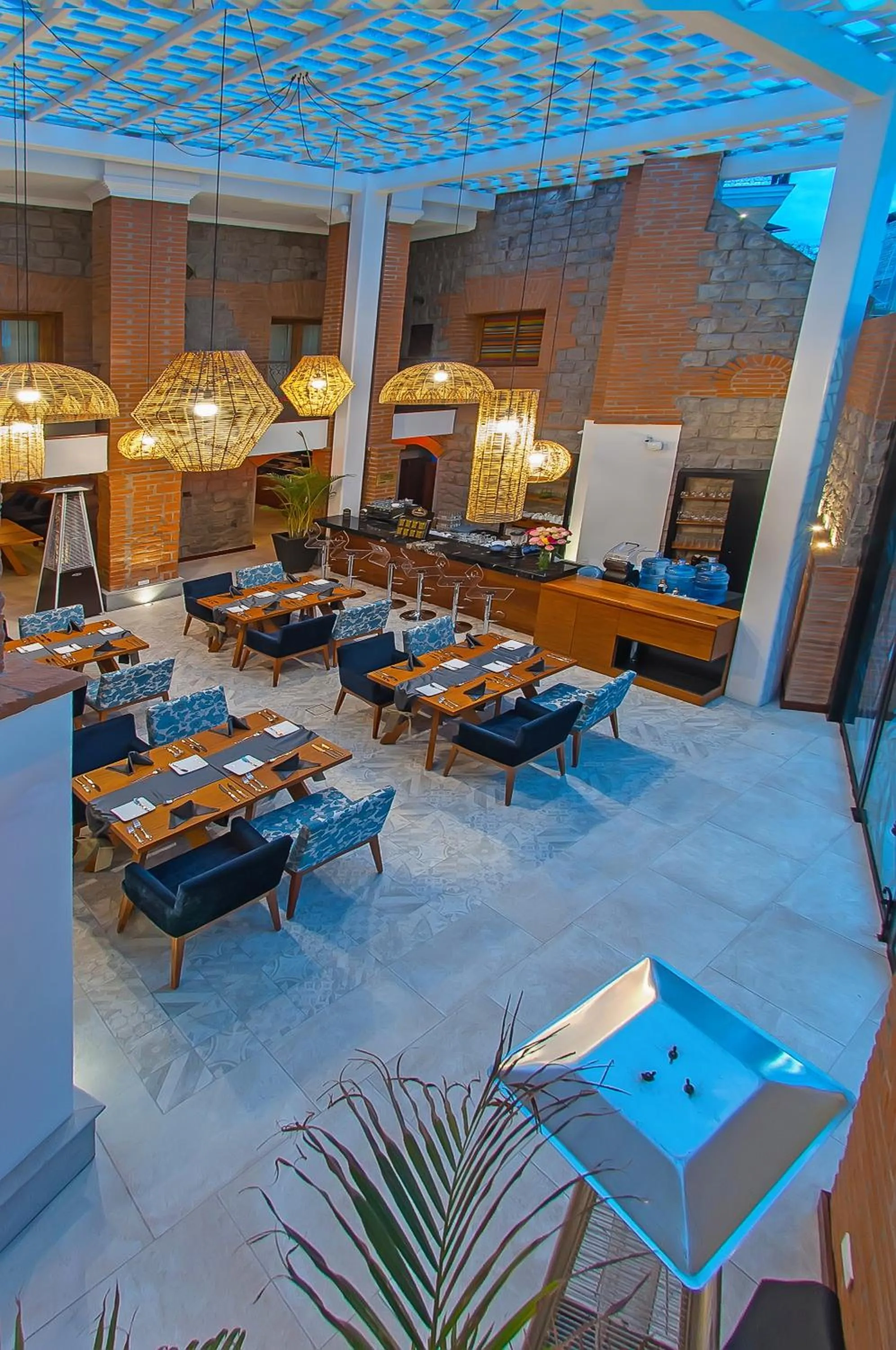 Restaurant/places to eat in Hotel Otavalo by Art Hotels