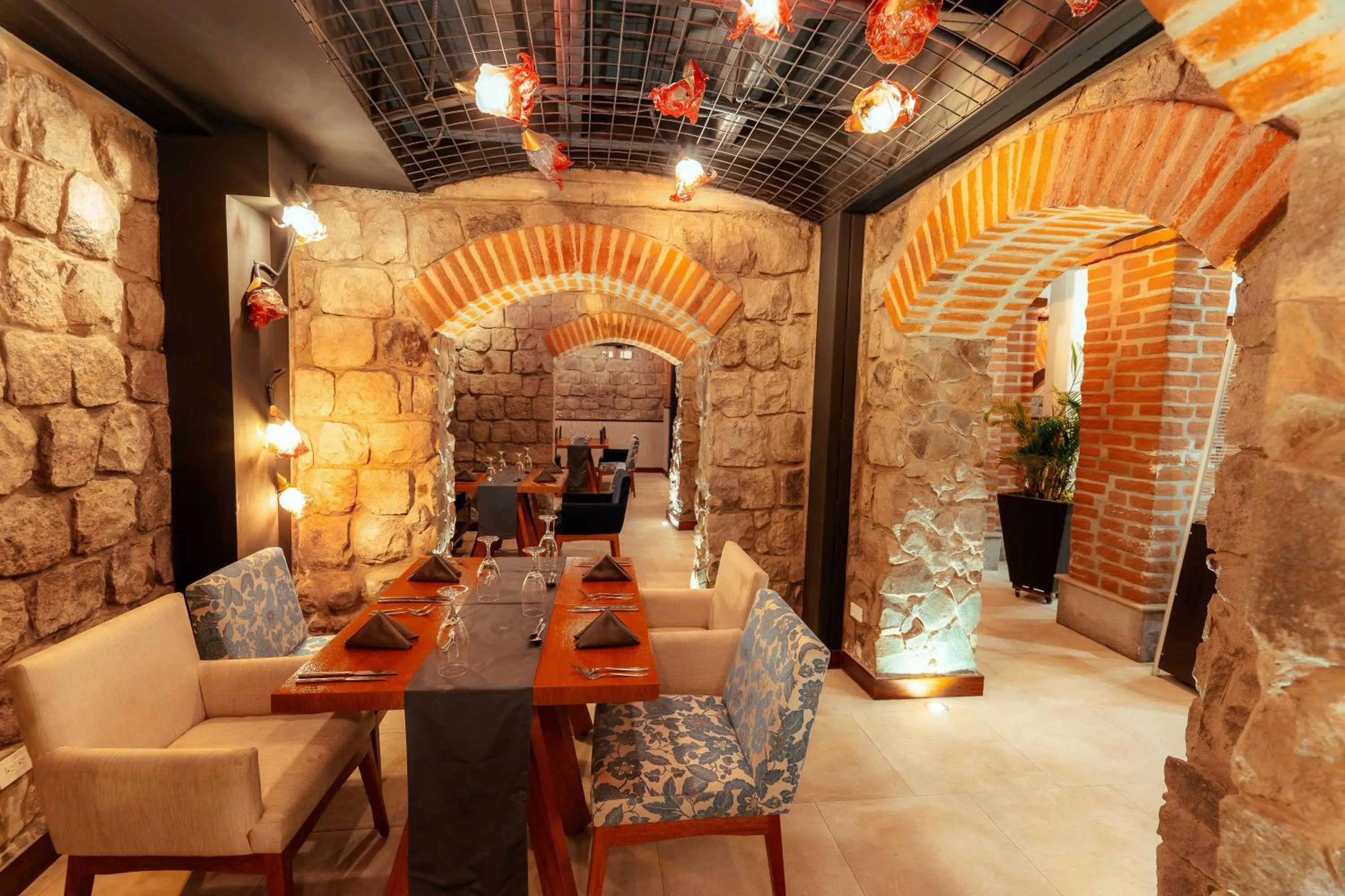 Restaurant/places to eat in Hotel Otavalo by Art Hotels