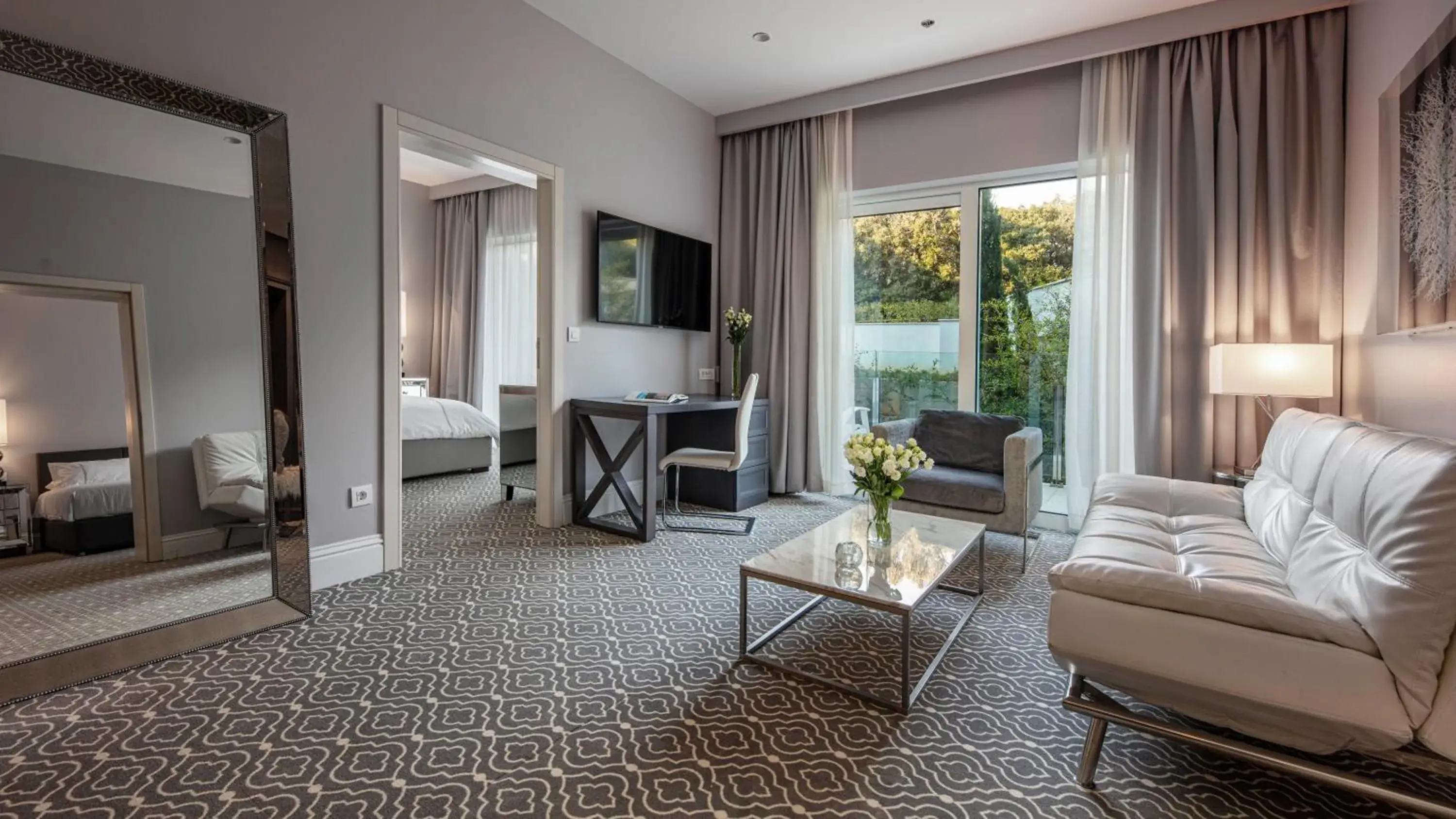 Superior King Suite with Balcony in Royal Palm Hotel Superior King Suite with Balcony in Royal Palm Hotel