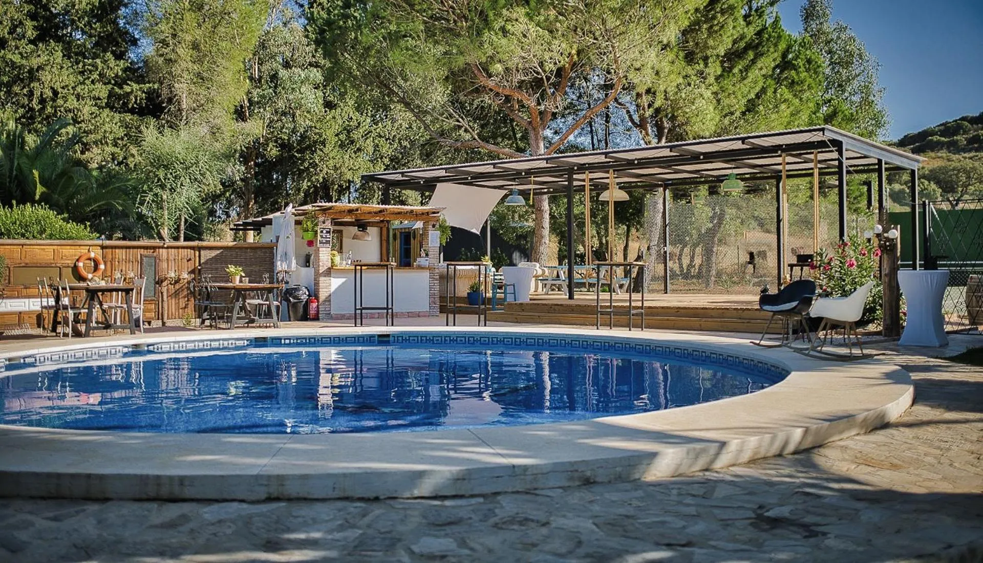 Swimming pool in Boutique Hotel Rancho Los Lobos