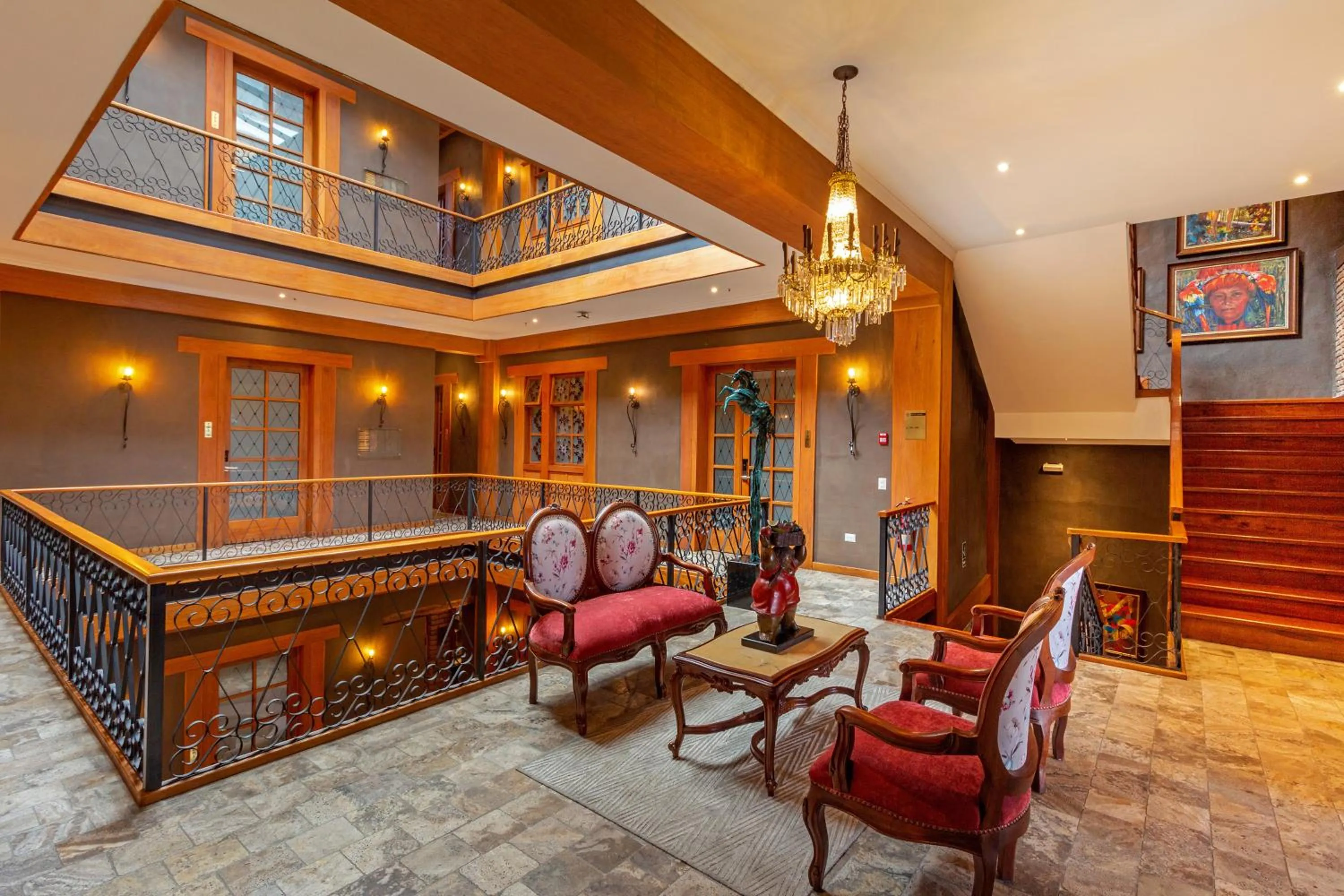 Living room in Hotel Cruz del Vado by Art Hotels