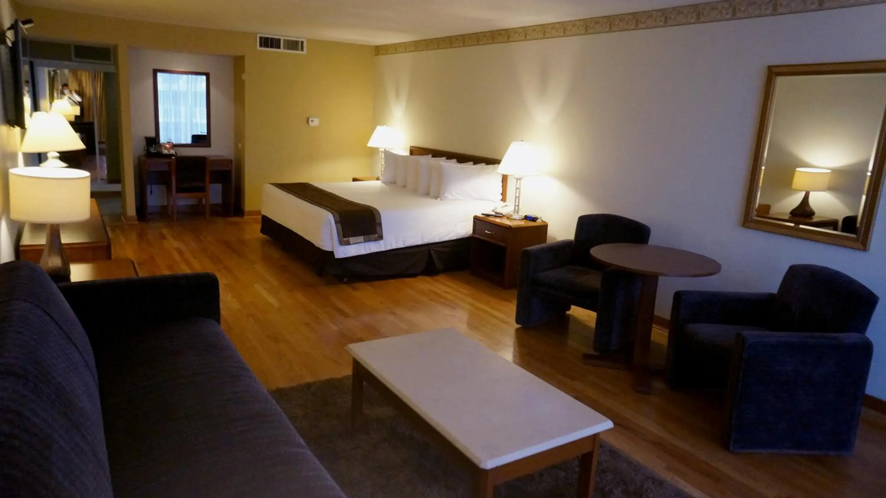 Seating area, Bed in HM Mirador Seating area, Bed in HM Mirador