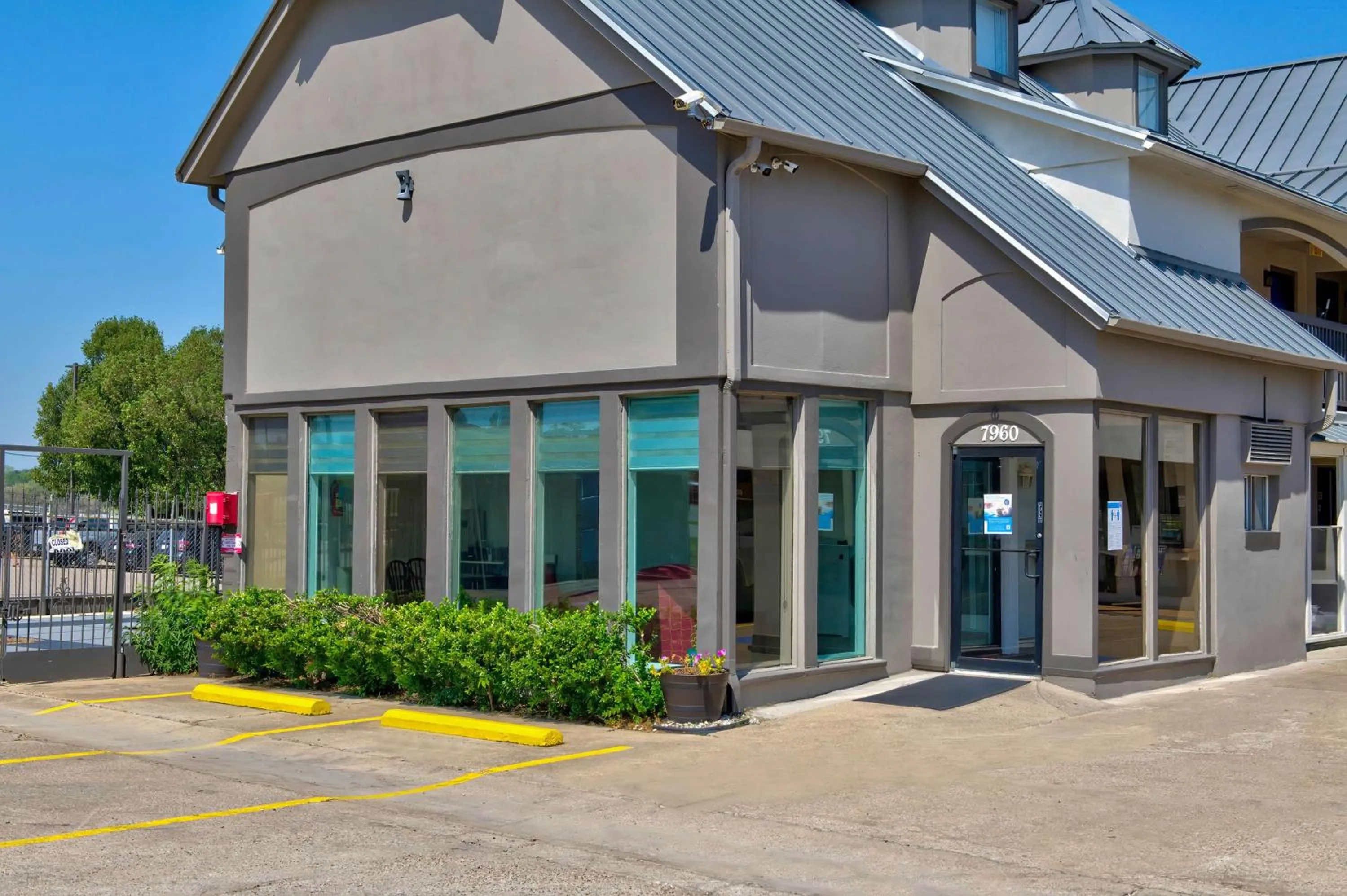 Property building in Motel 6-Fort Worth, TX - White Settlement