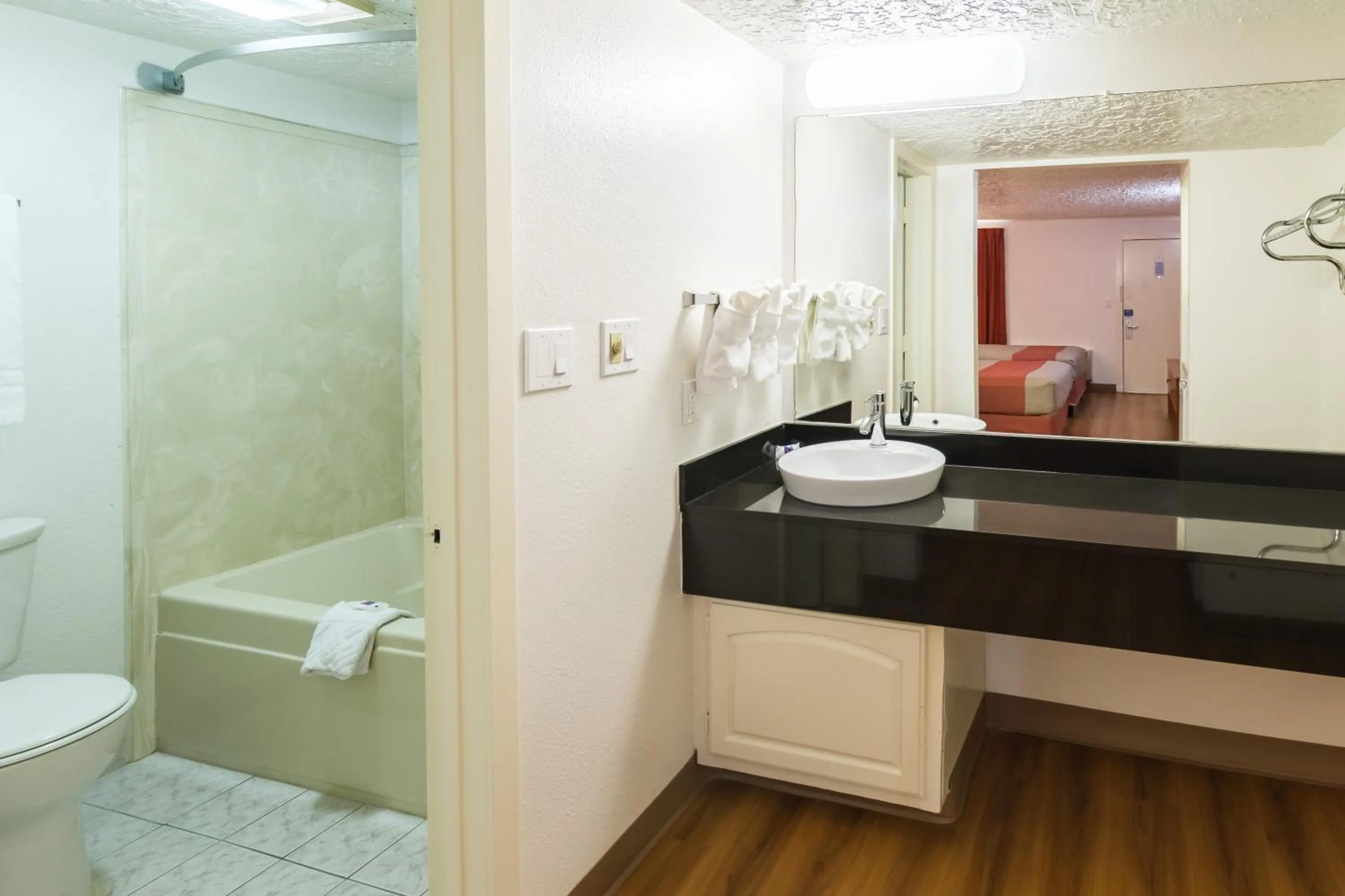 Floor plan in Motel 6-Fort Worth, TX - White Settlement