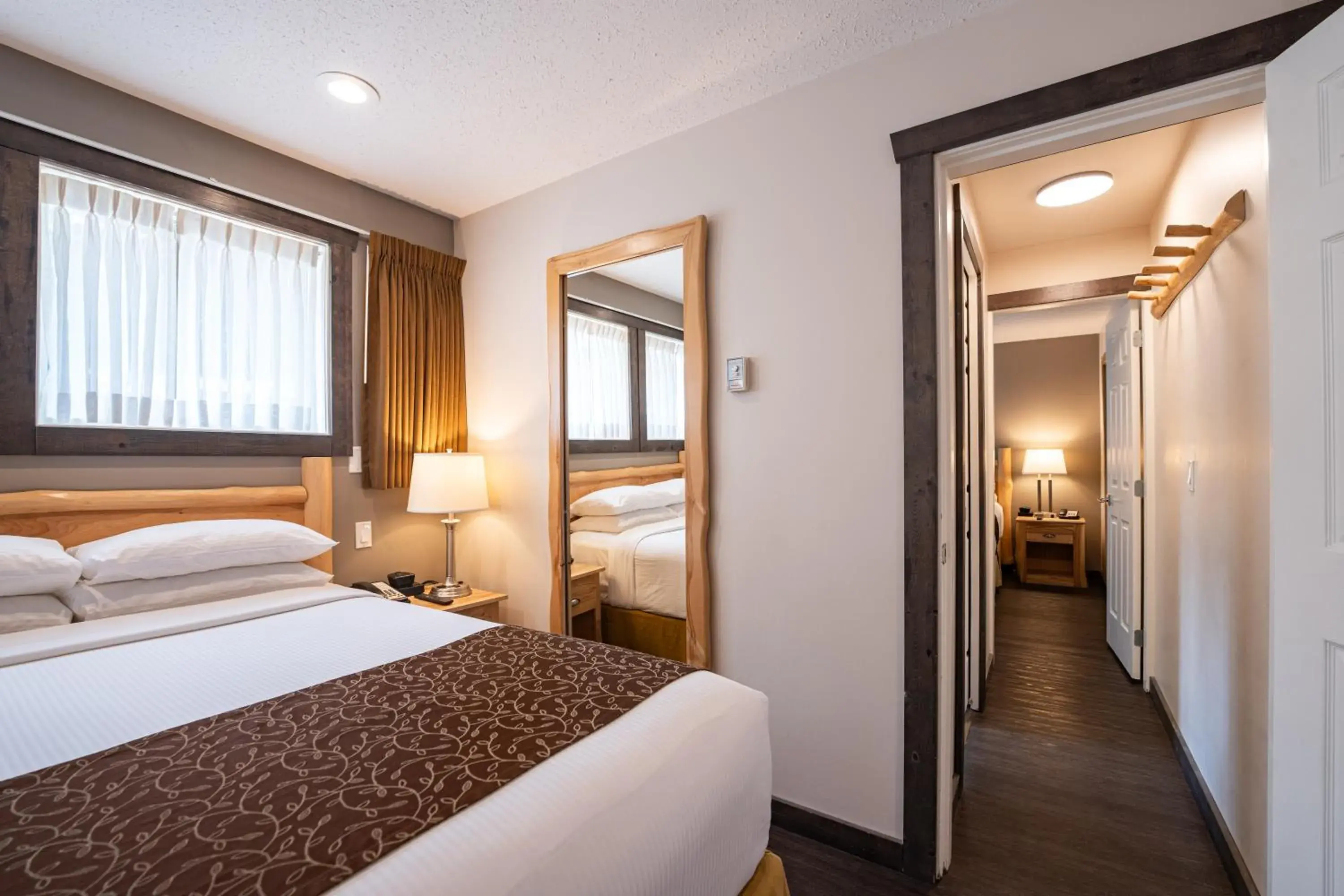 Bedroom, Bed in Swiss Chalet Motel Bedroom, Bed in Swiss Chalet Motel