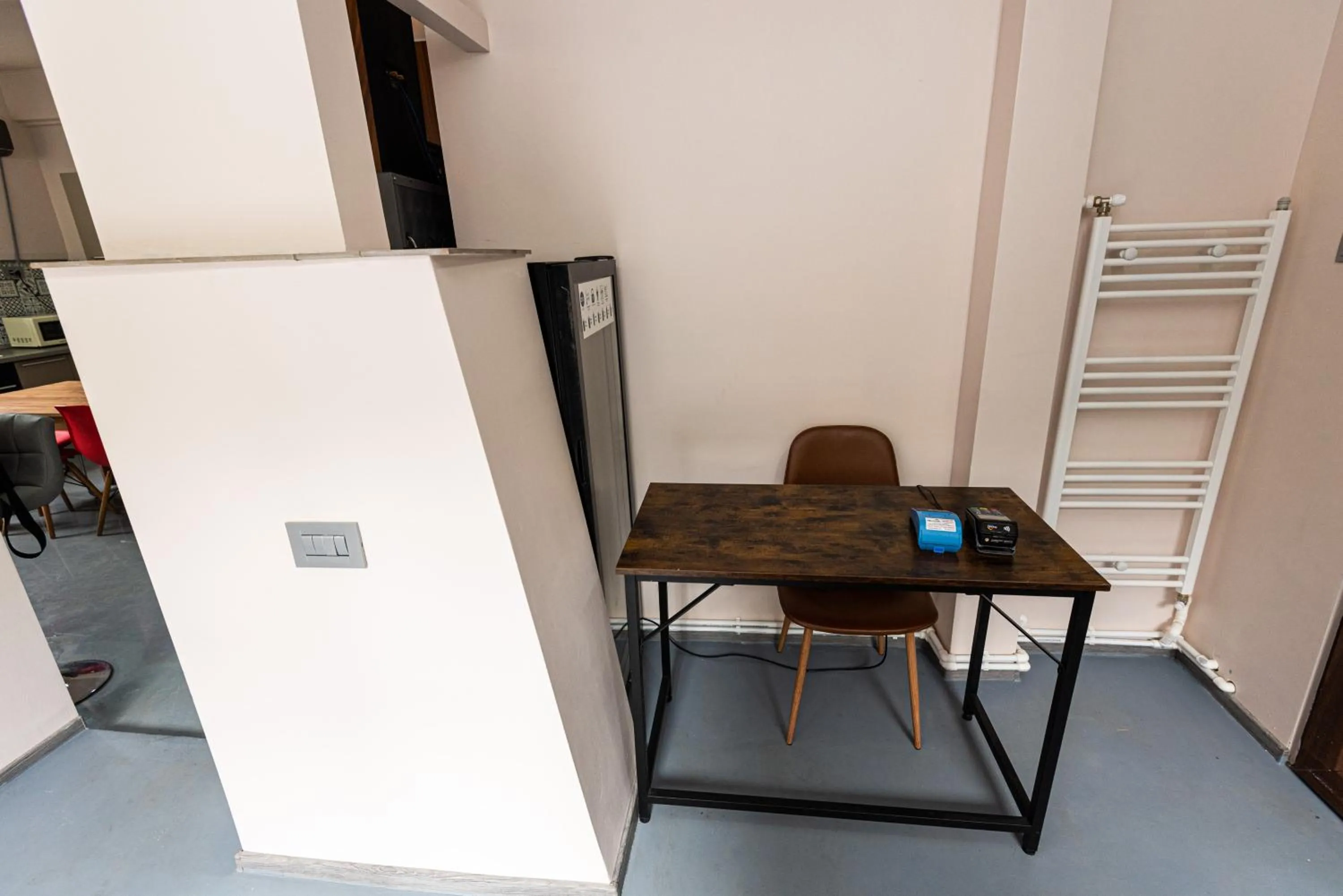 iVAVev IS US ByTheSea EforieSud