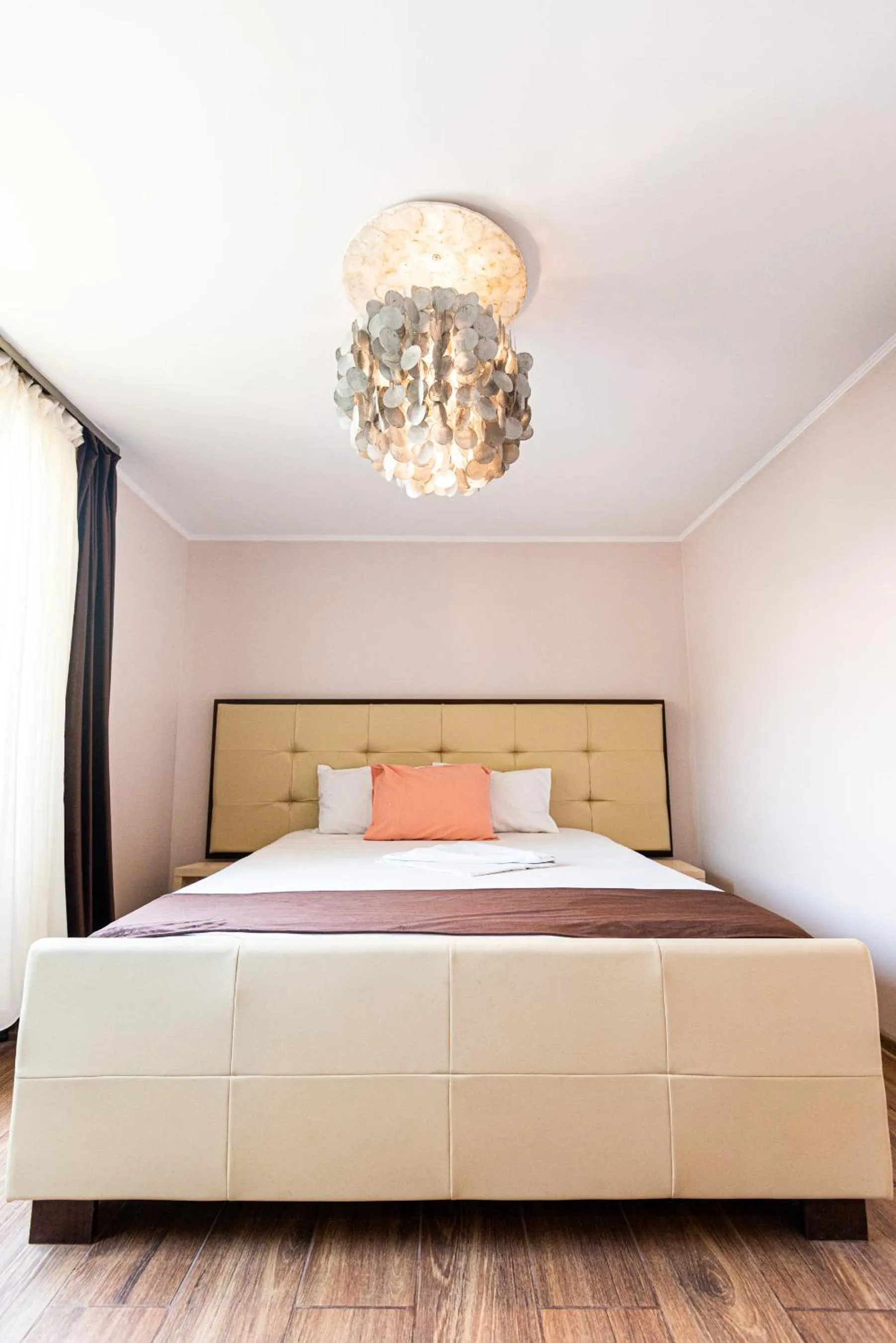 Bed in iVAVev IS US ByTheSea EforieSud