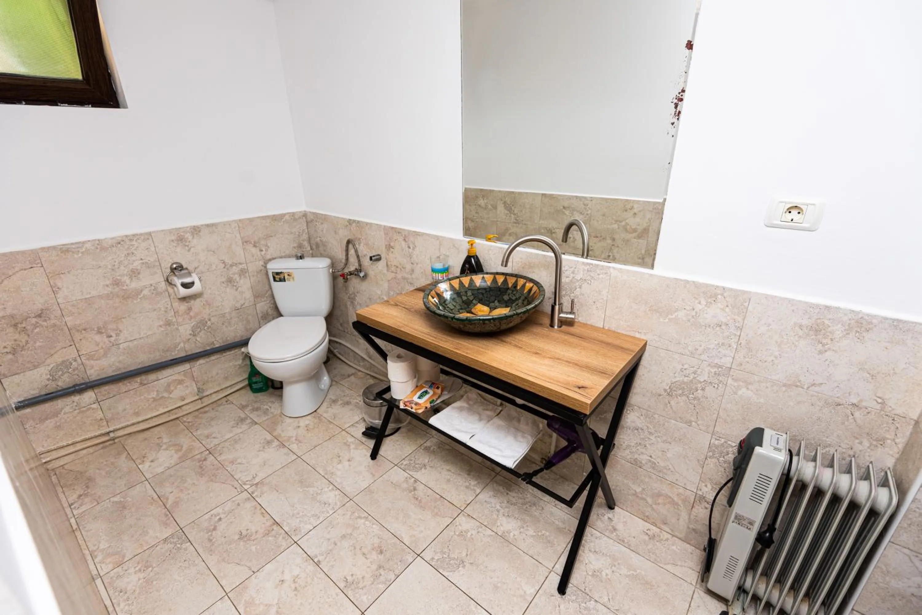 iVAVev IS US ByTheSea EforieSud