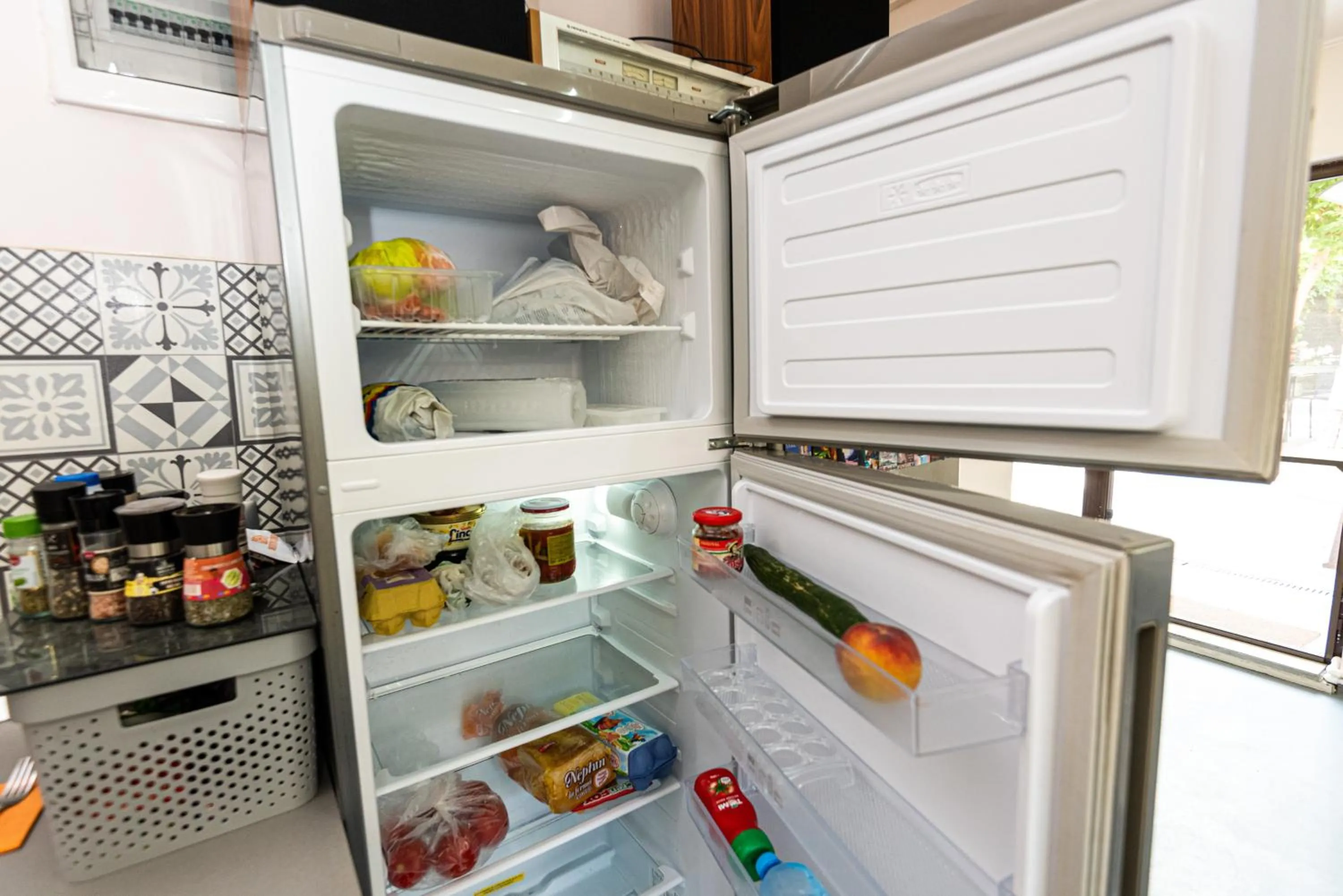 iVAVev IS US ByTheSea EforieSud