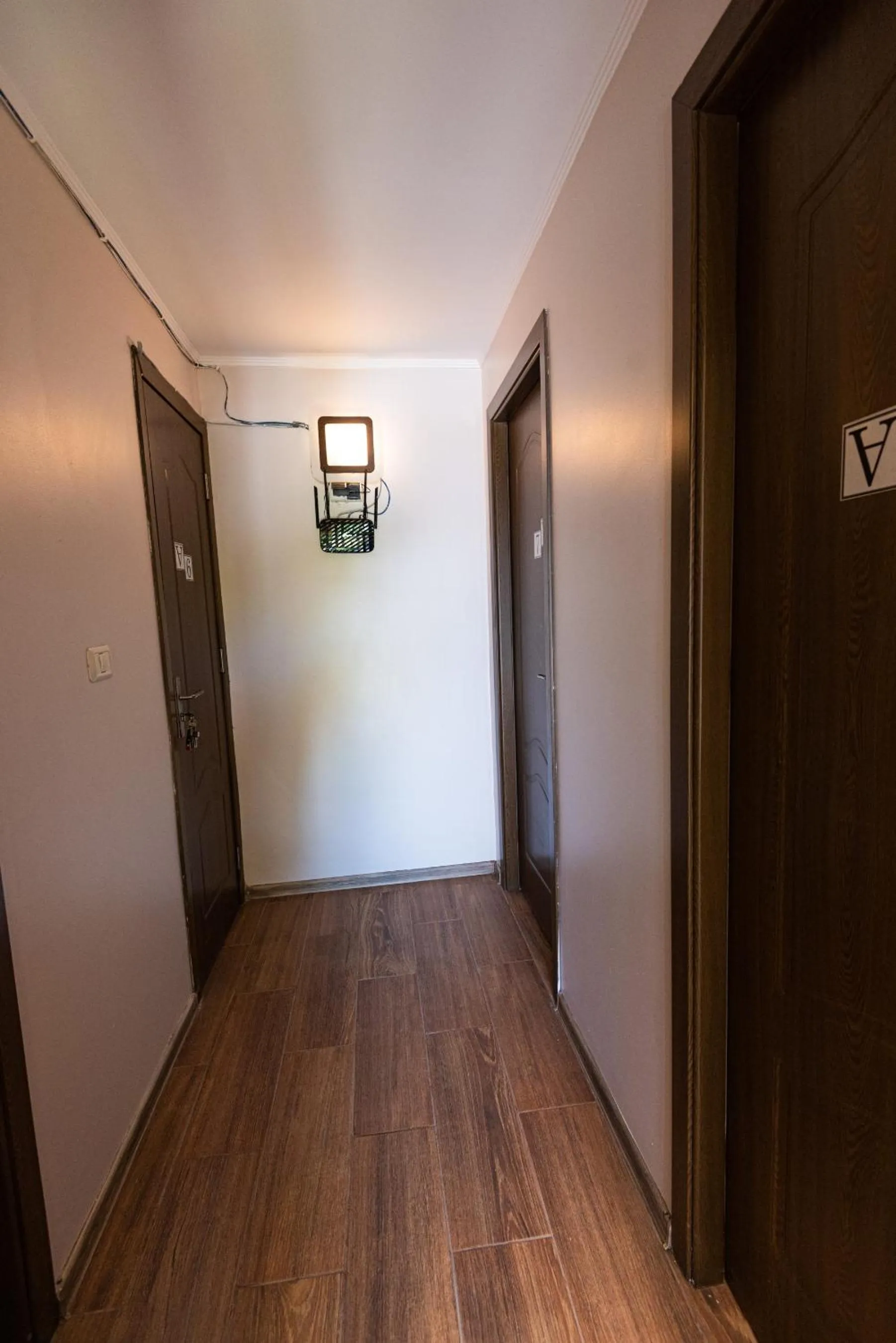 iVAVev IS US ByTheSea EforieSud