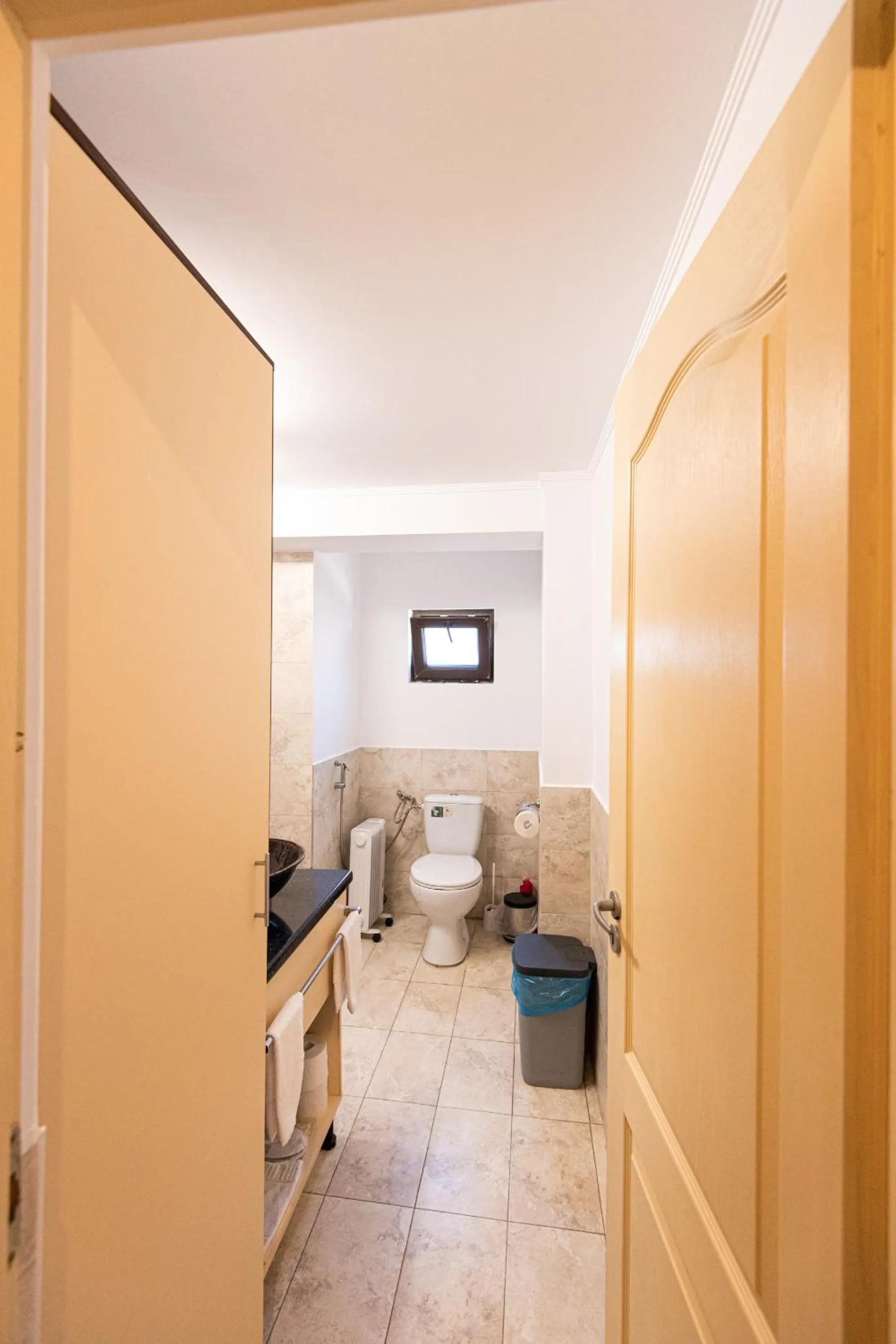 iVAVev IS US ByTheSea EforieSud