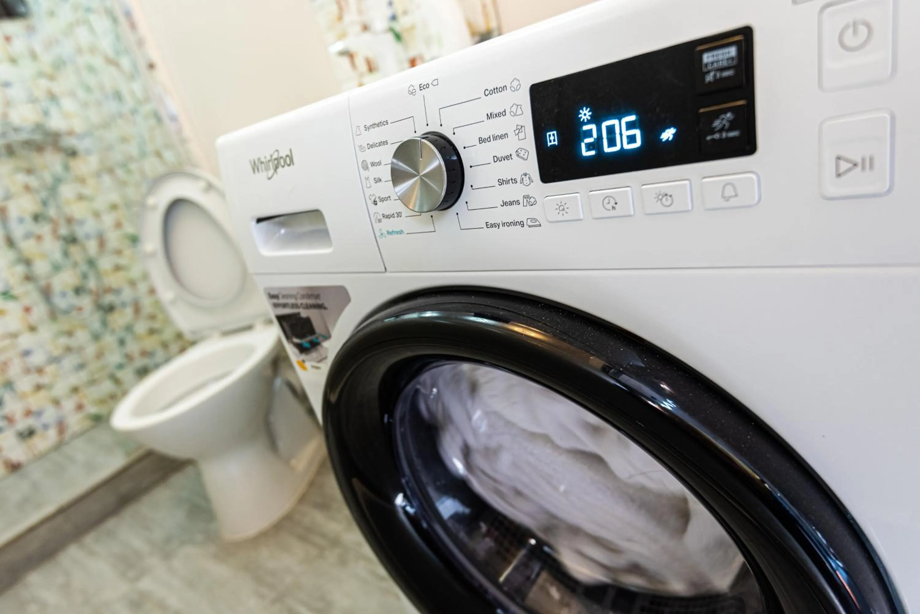 iVAVev IS US ByTheSea EforieSud