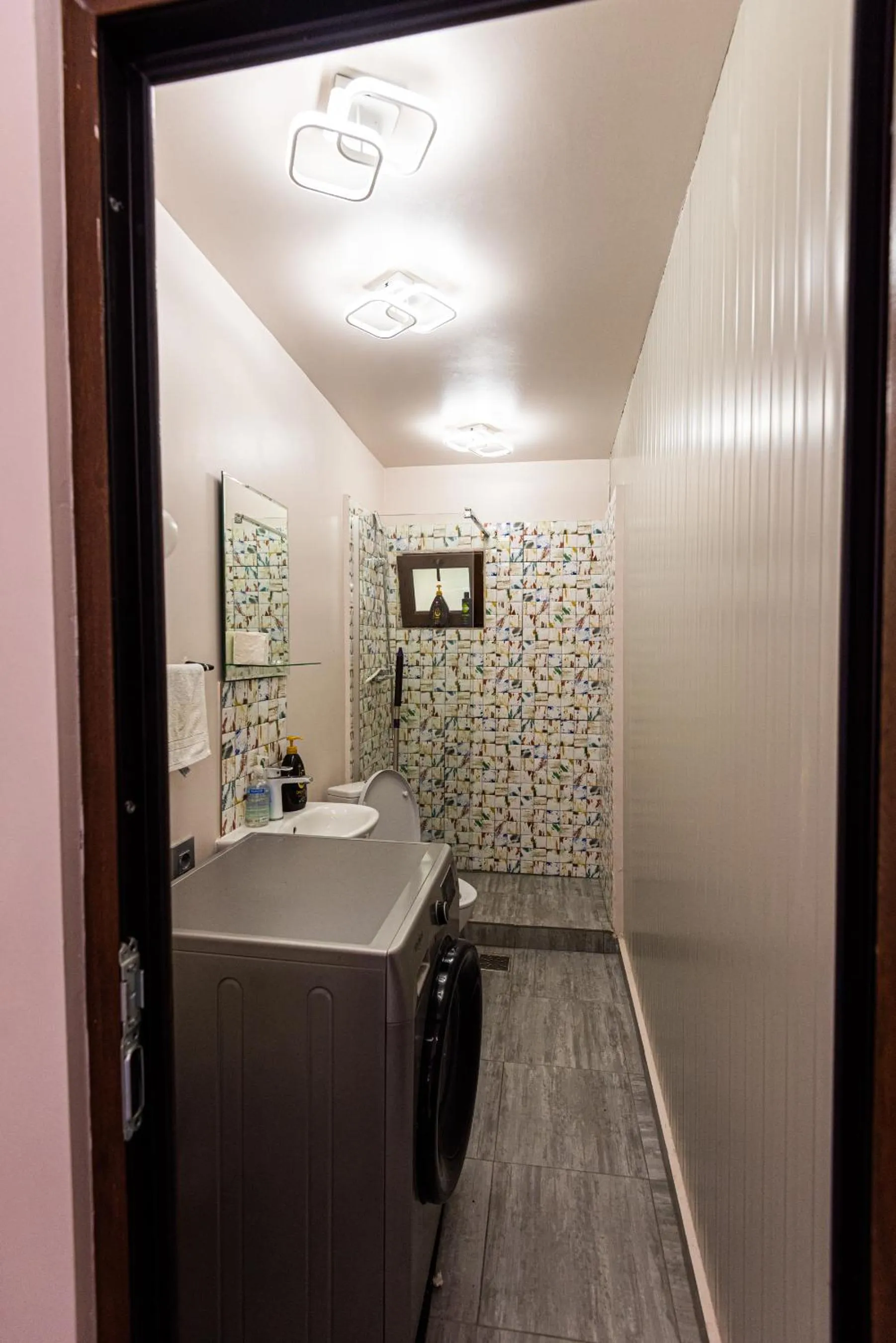 iVAVev IS US ByTheSea EforieSud