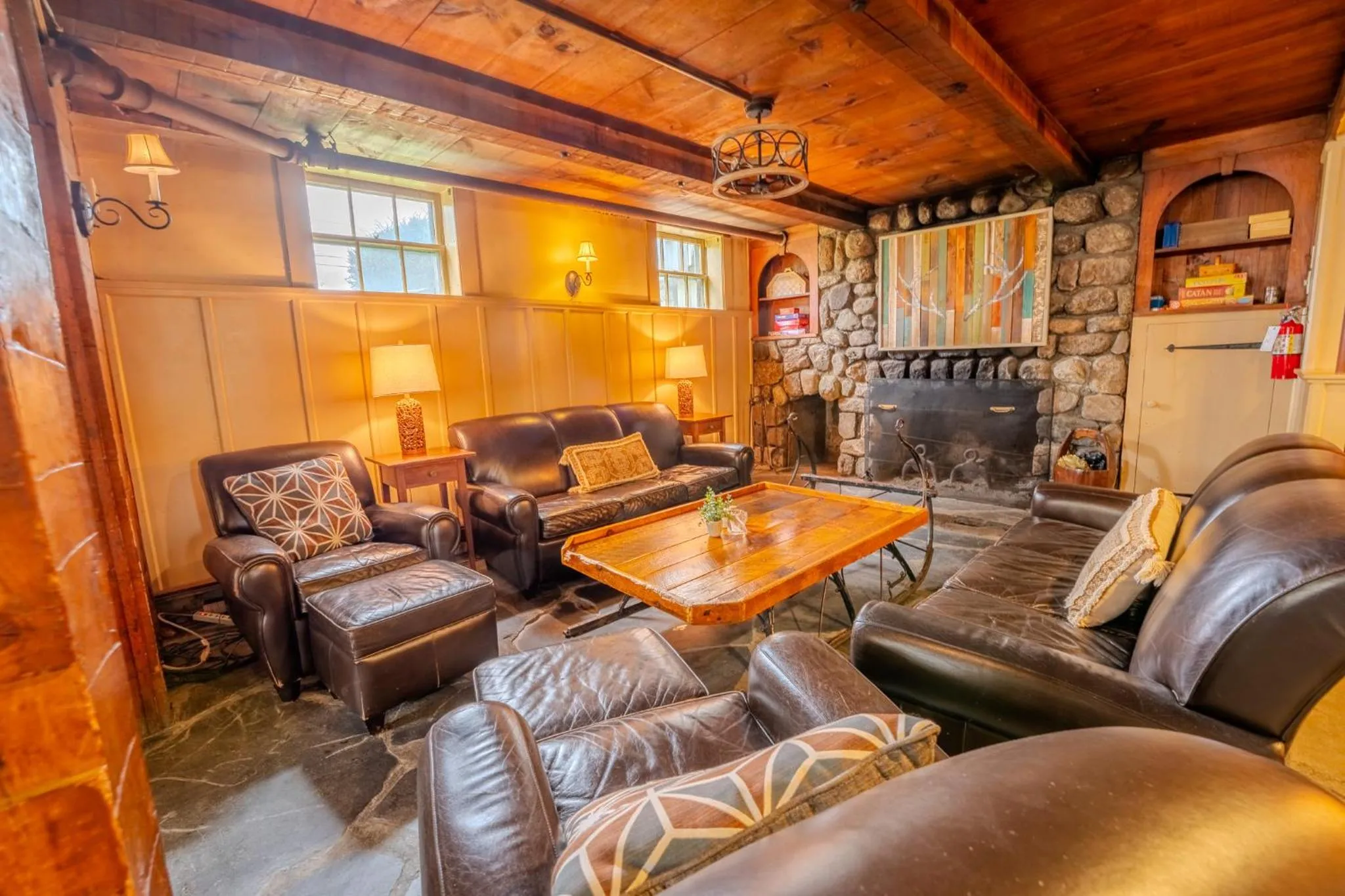 Lounge or bar in Franconia Inn