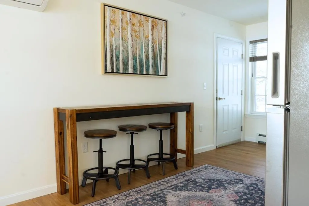 Seating area in Franconia Inn