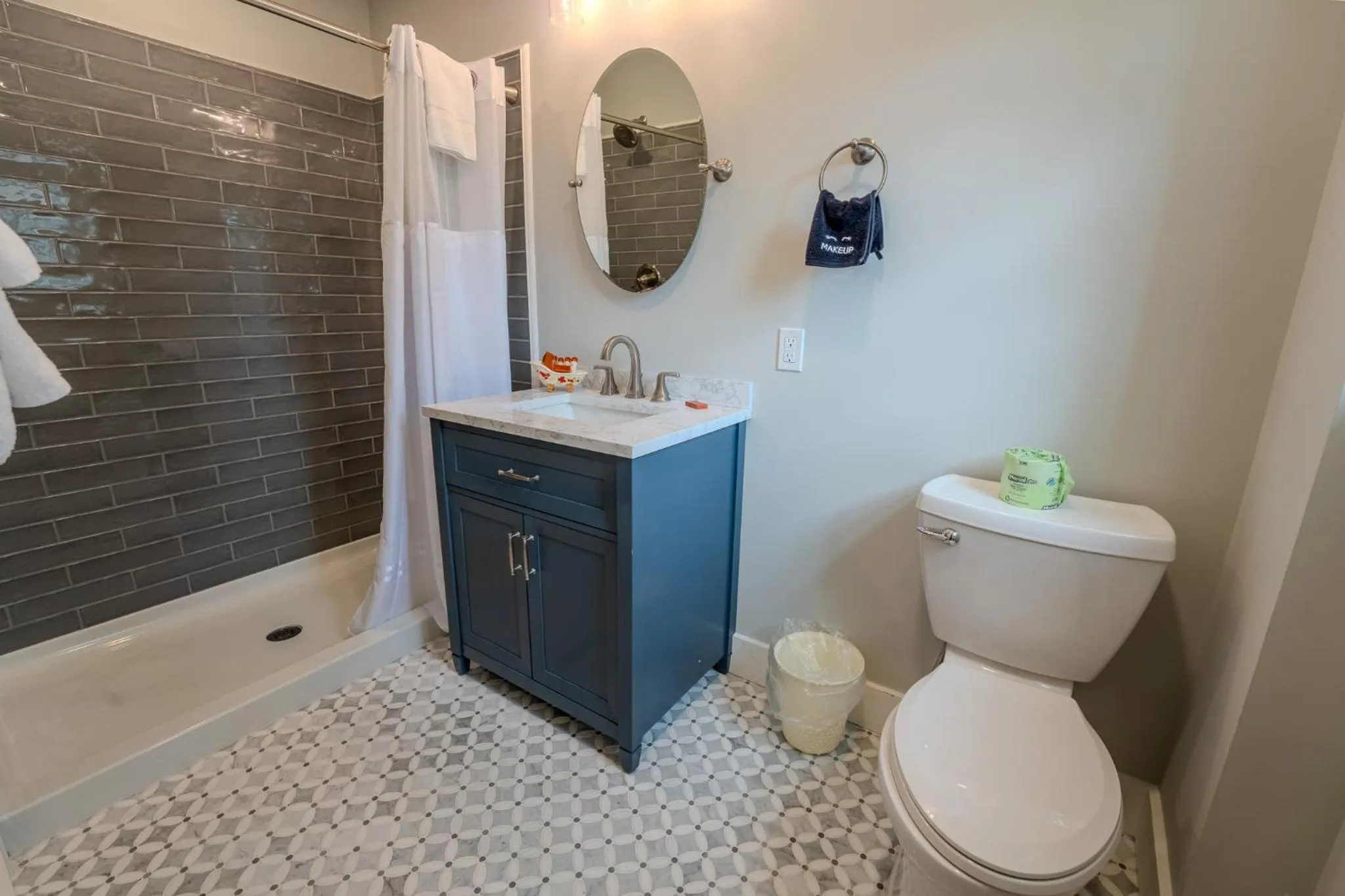 Toilet in Franconia Inn