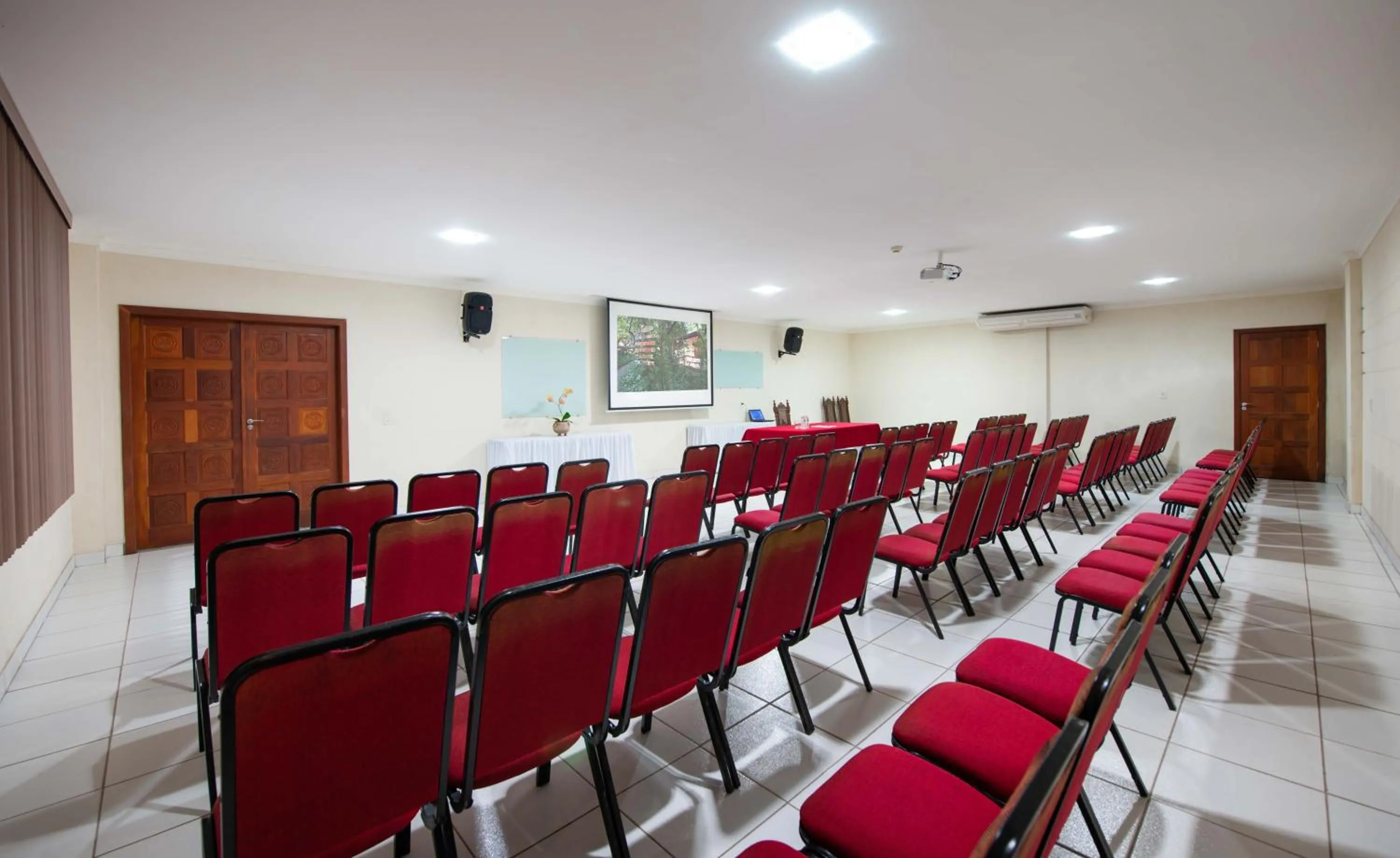 Meeting/conference room in Pousada Pau Brasil Ubu