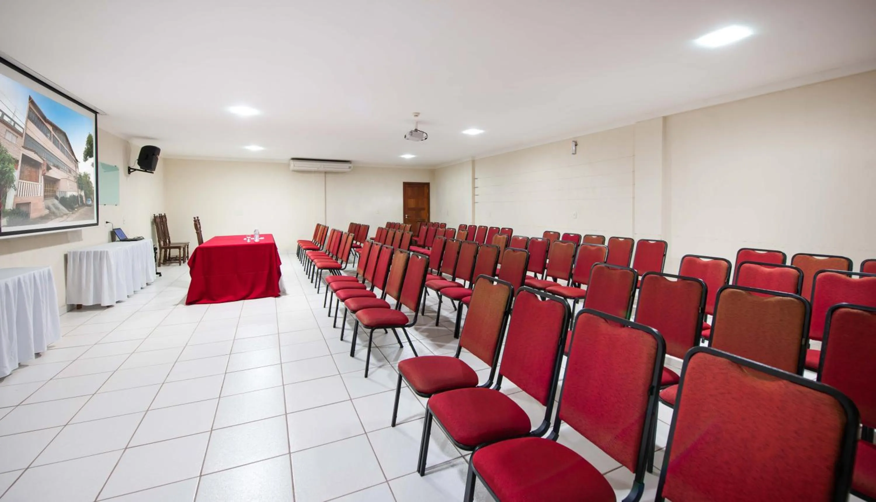 Meeting/conference room in Pousada Pau Brasil Ubu