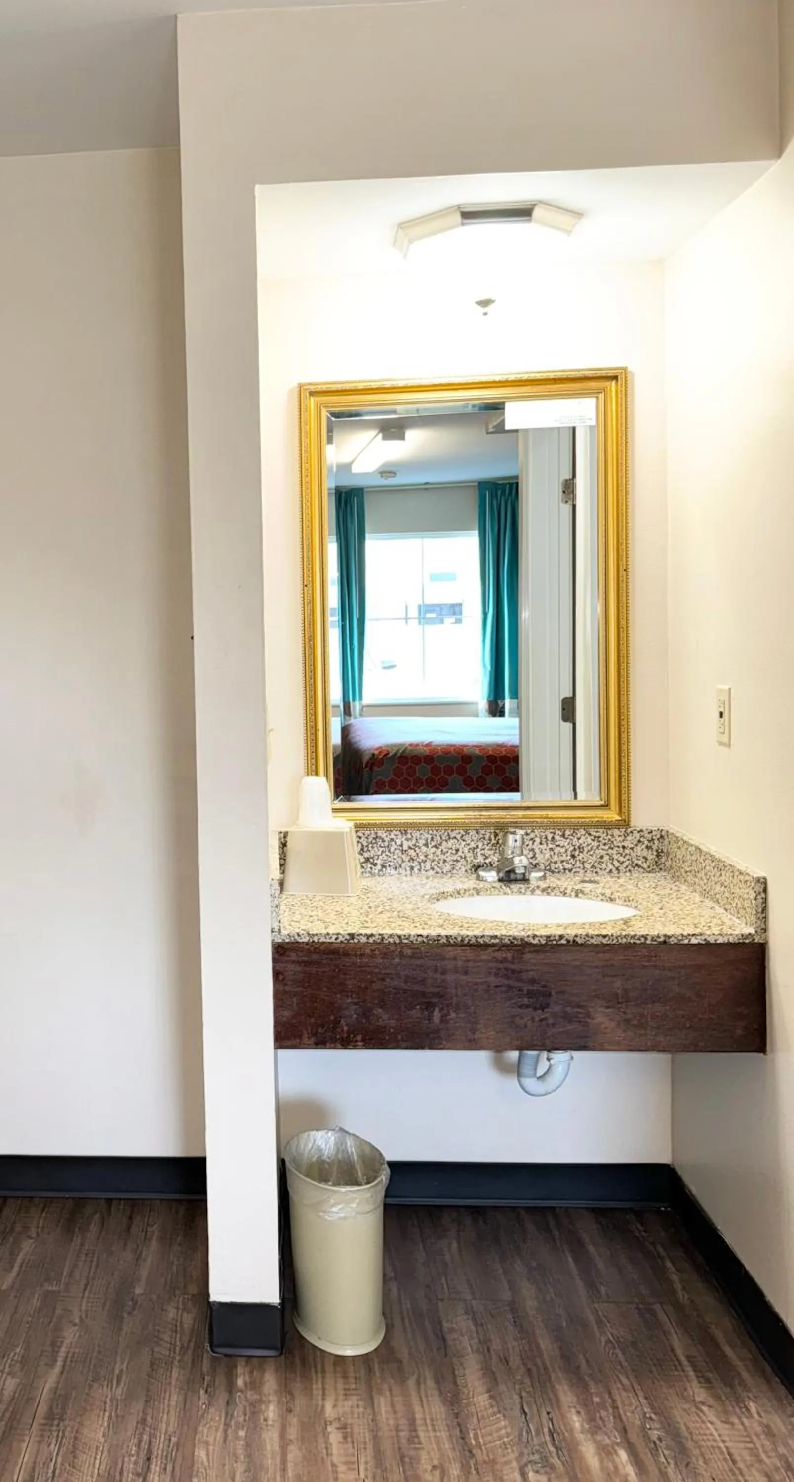 Bathroom in Euro Inn & Suites of Slidell