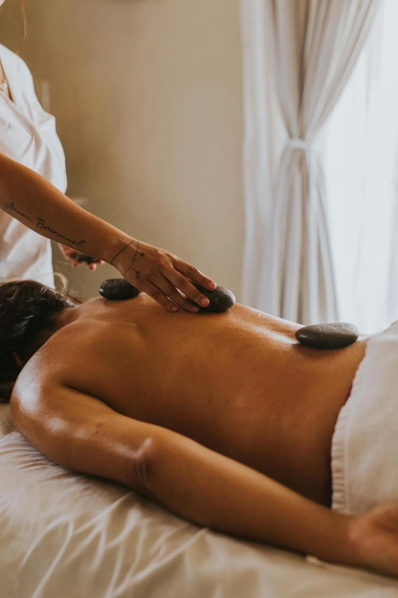 Massage in House of Jasmines Relais & Châteaux