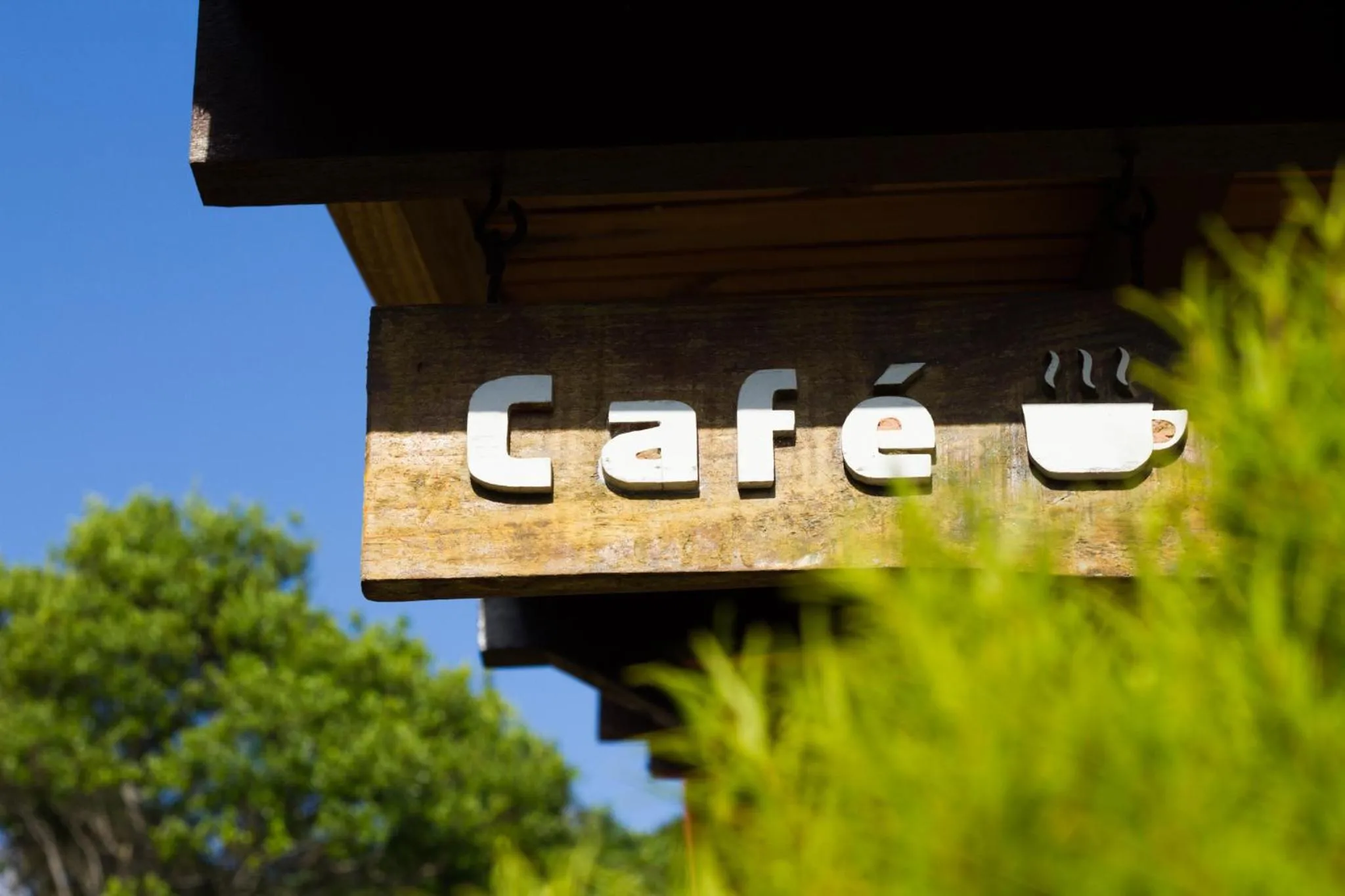 Restaurant/places to eat in Pousada Mares do Santinho