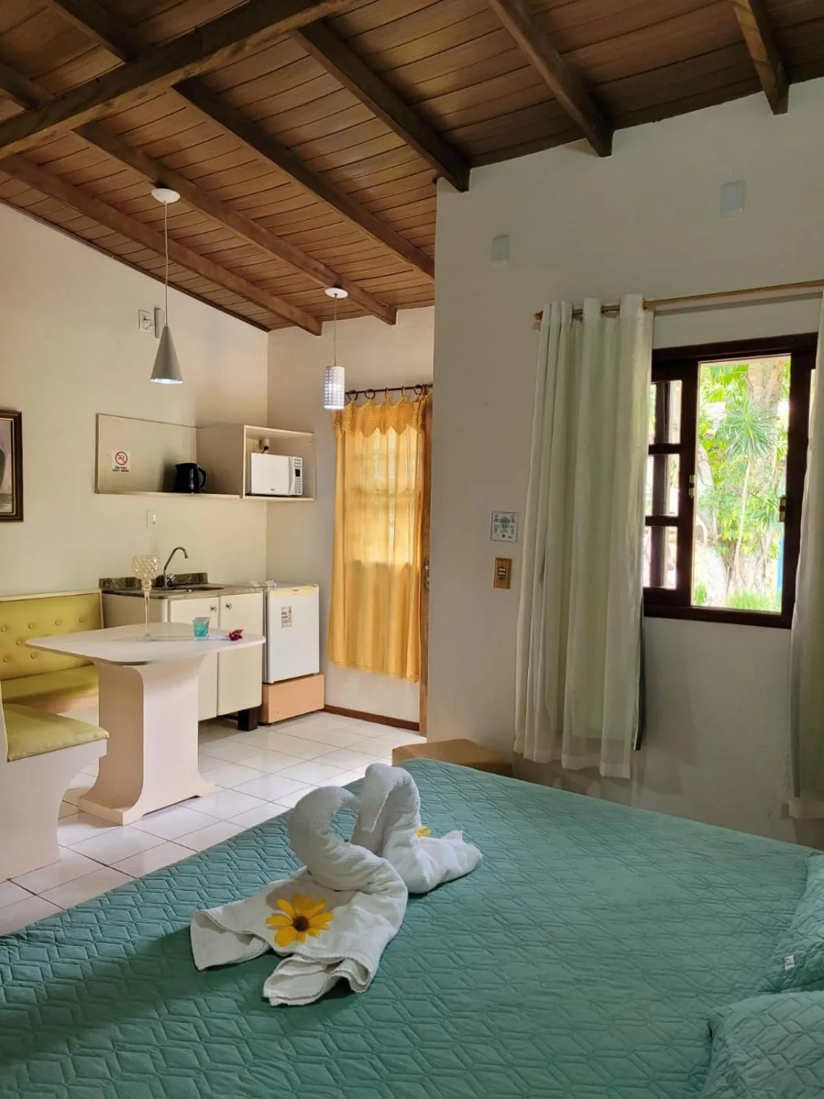 Kitchen or kitchenette in Pousada Mares do Santinho