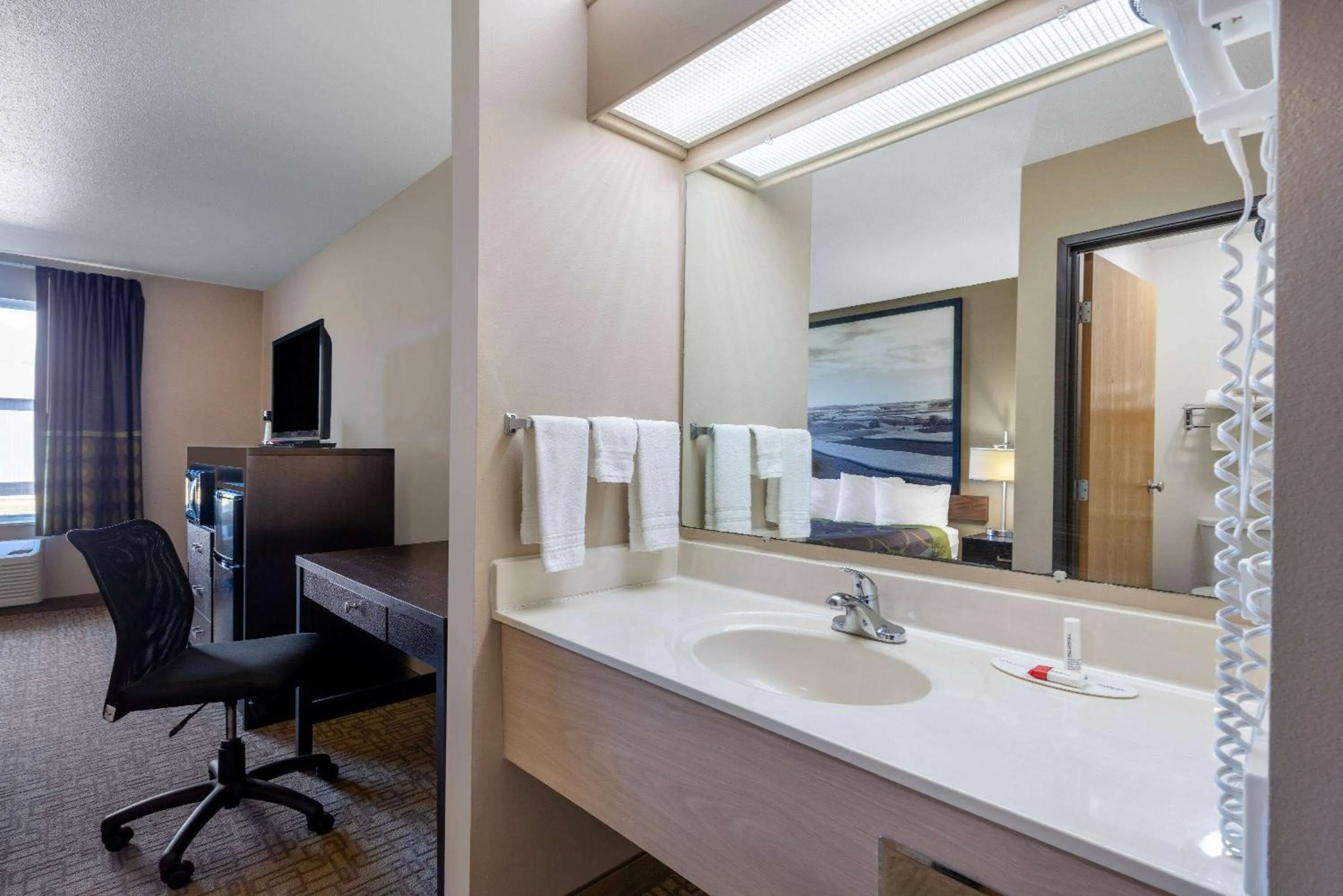 Bathroom in Super 8 by Wyndham Jackson MN