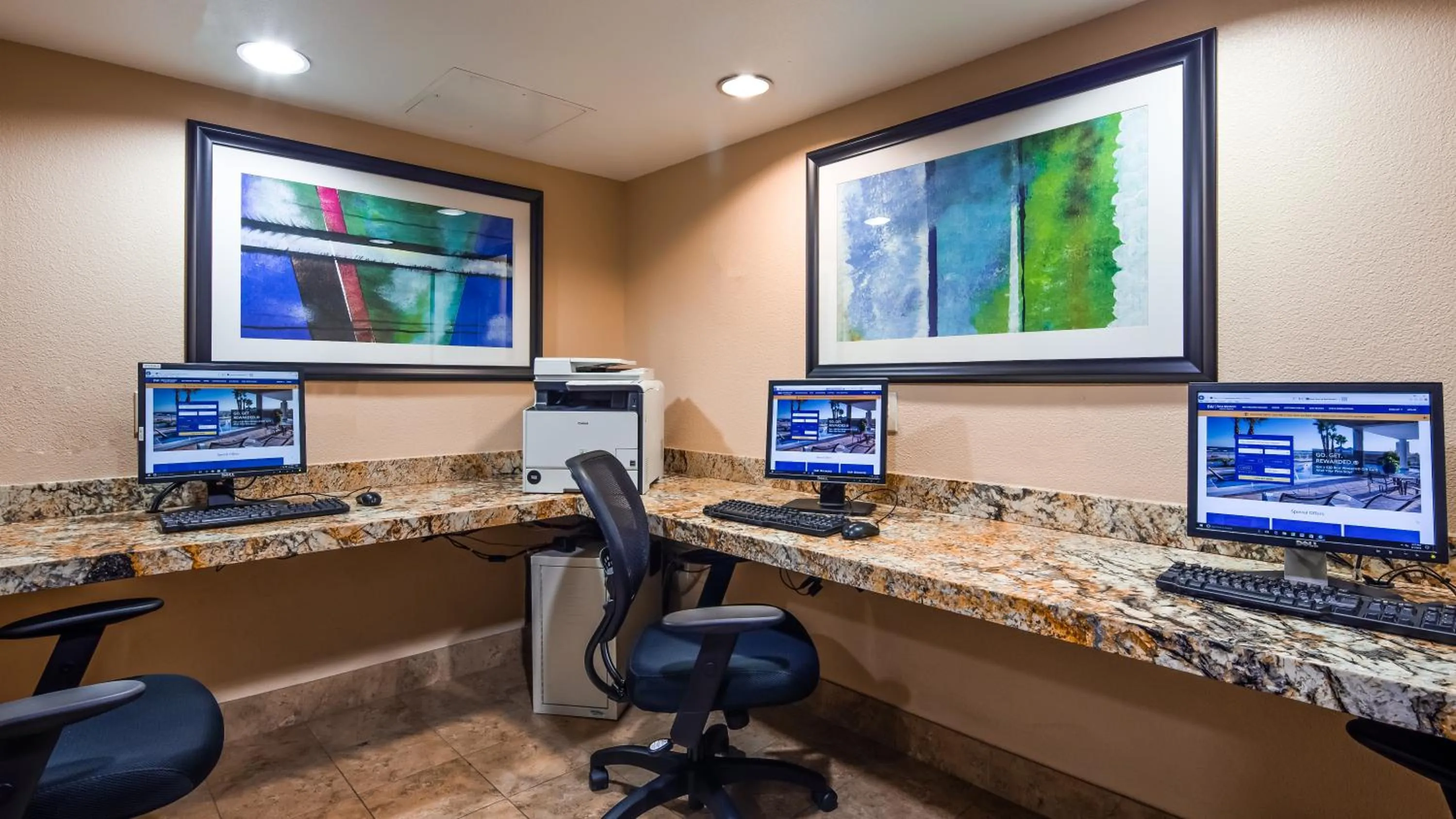 Business facilities in Best Western Plus Casino Royale - Center Strip