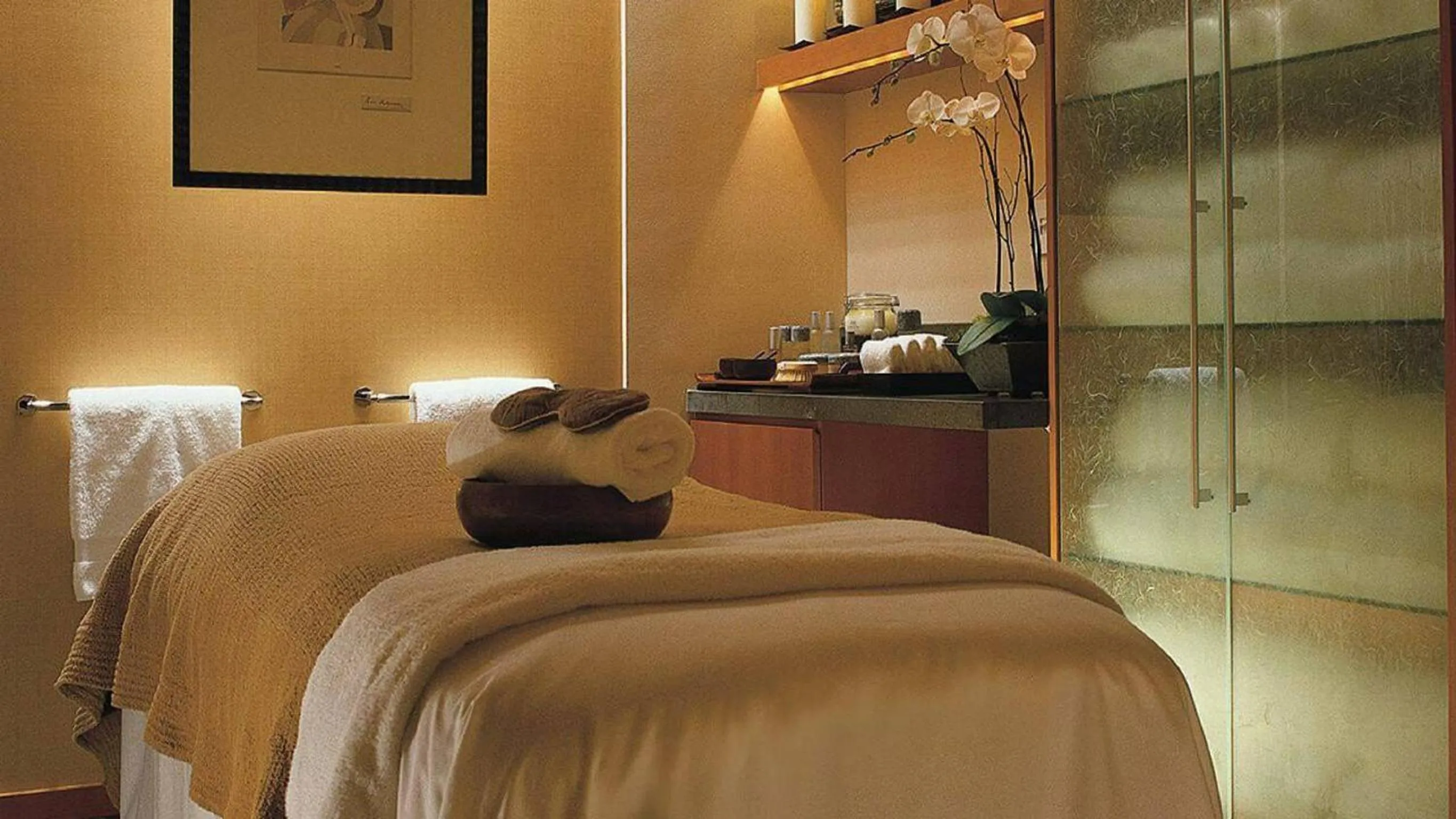 Spa and wellness centre/facilities, Bed in Four Seasons Hotel Silicon Valley at East Palo Alto