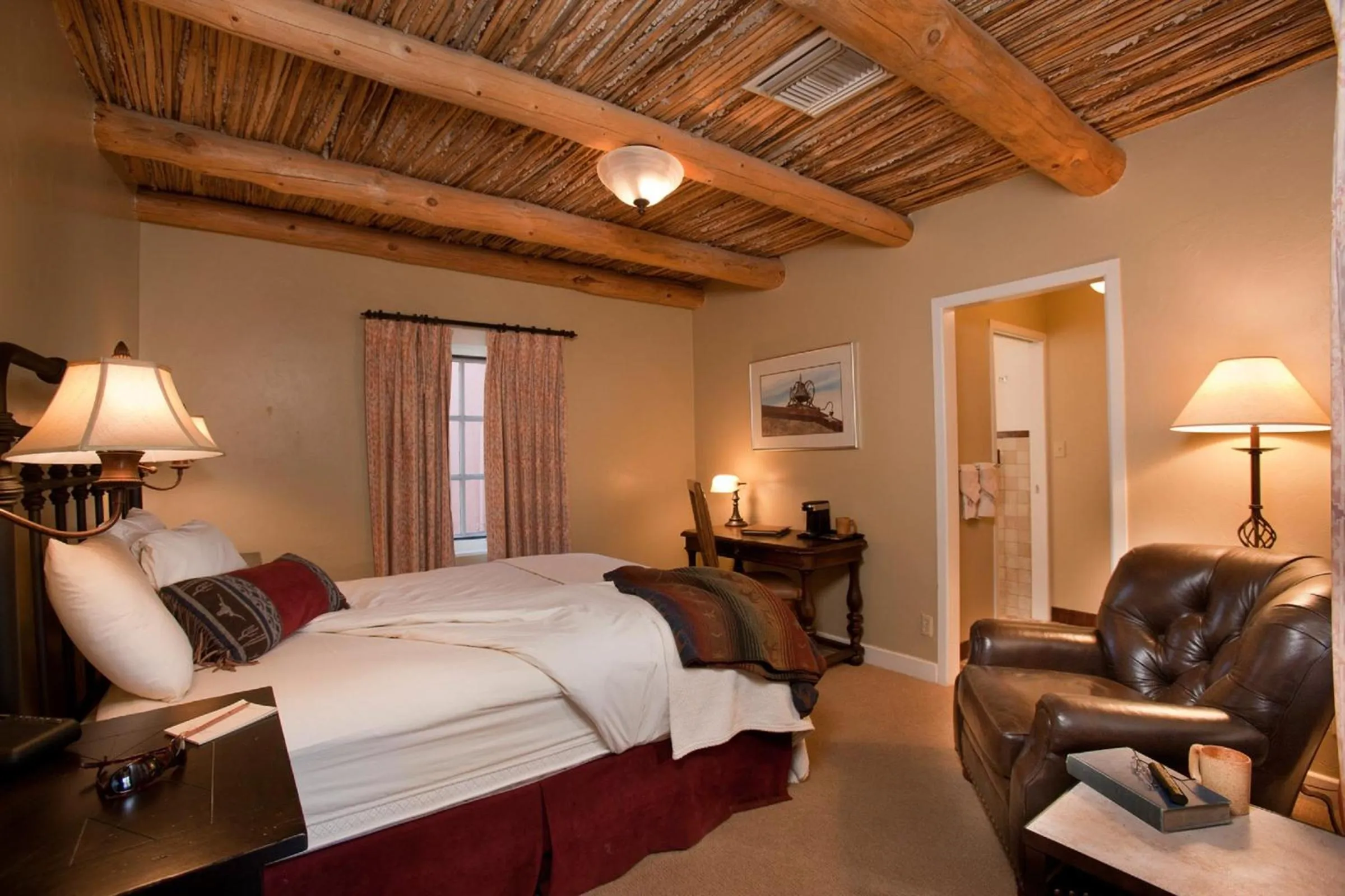 Photo of the whole room, Bed in Tanque Verde Guest Ranch