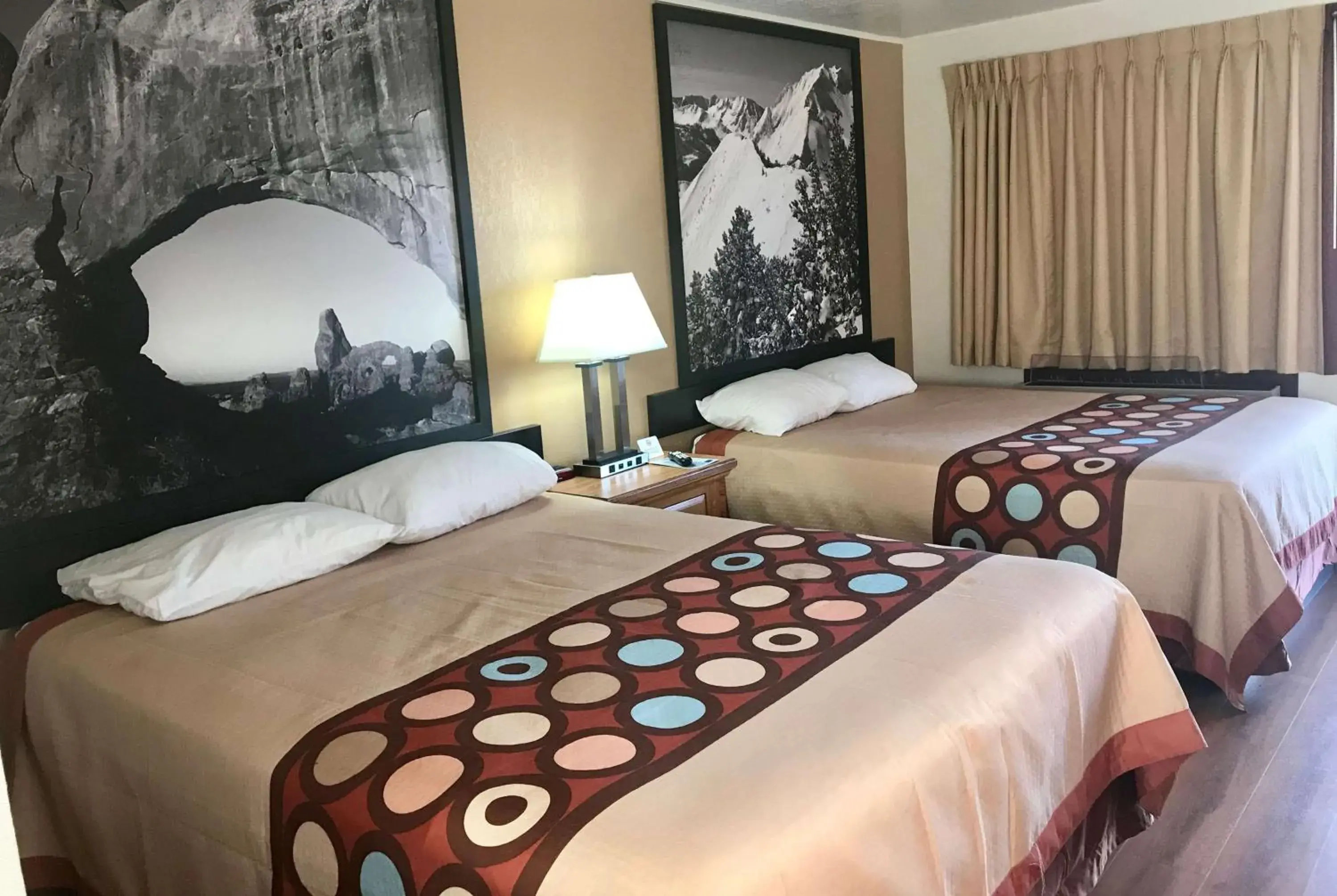 Photo of the whole room, Bed in Super 8 by Wyndham Evanston Photo of the whole room, Bed in Super 8 by Wyndham Evanston