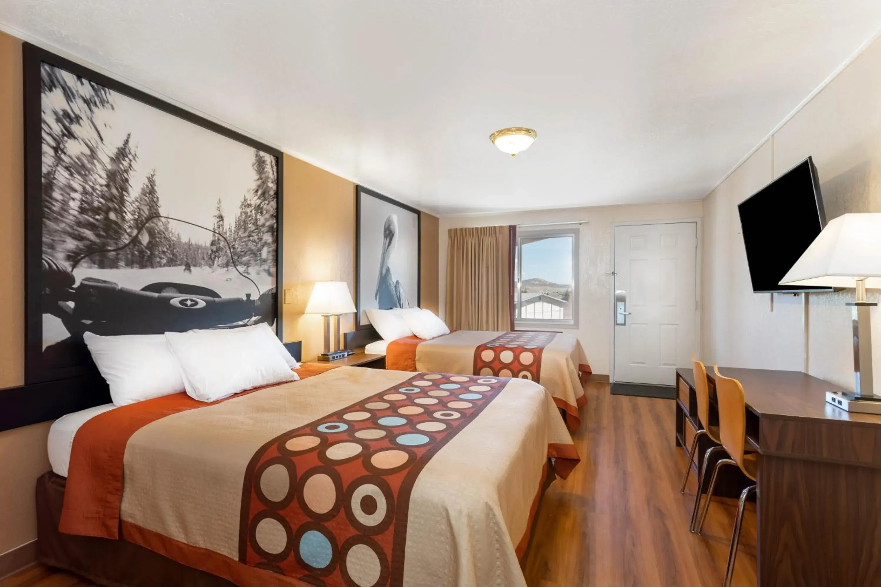 Double Room with Two Double Beds - Non-Smoking in Super 8 by Wyndham Evanston Double Room with Two Double Beds - Non-Smoking in Super 8 by Wyndham Evanston